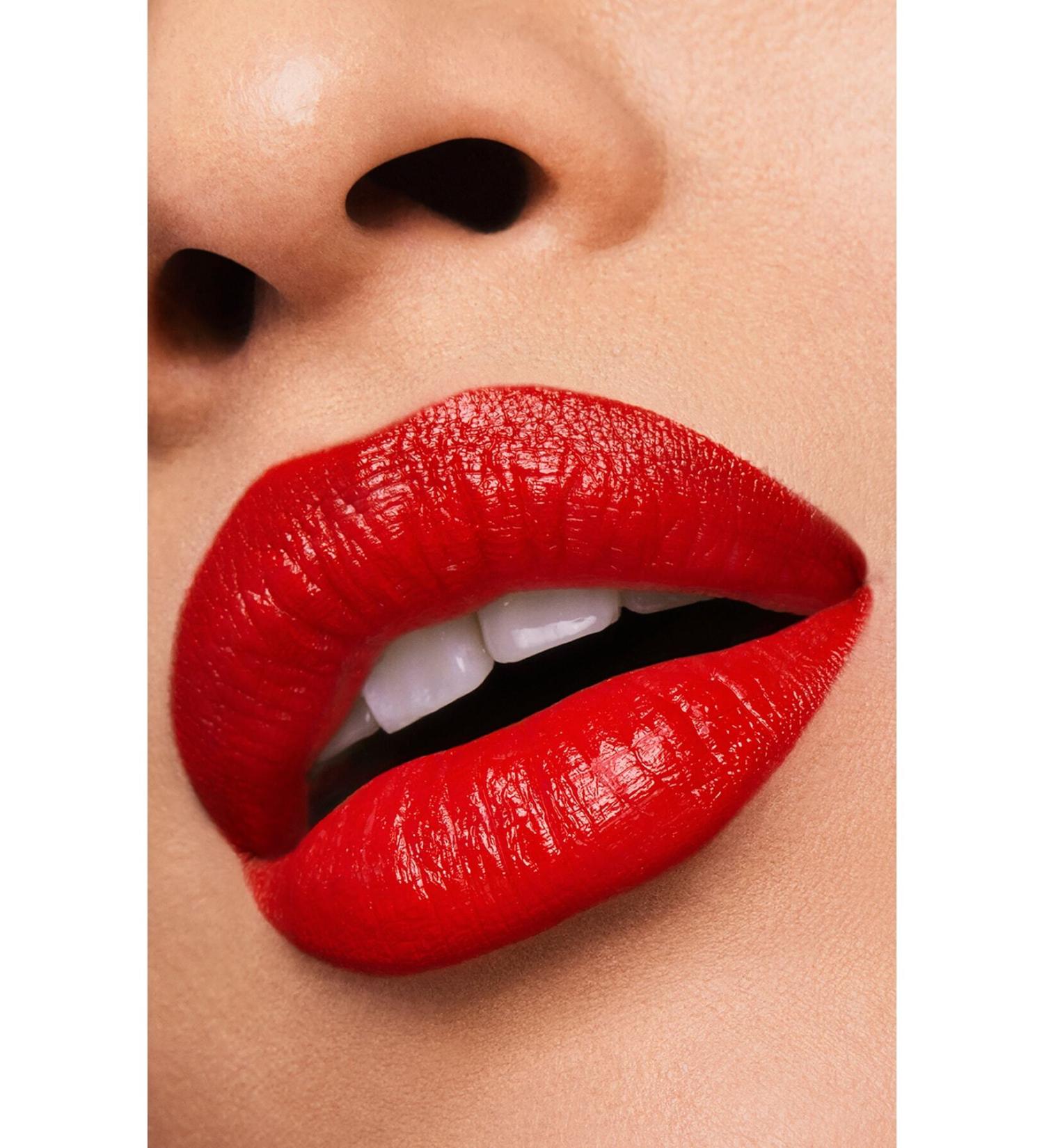 Estee Lauder SMOOTH LIPSTICK - 3.5GR - 888 POWER KISS PASS .202