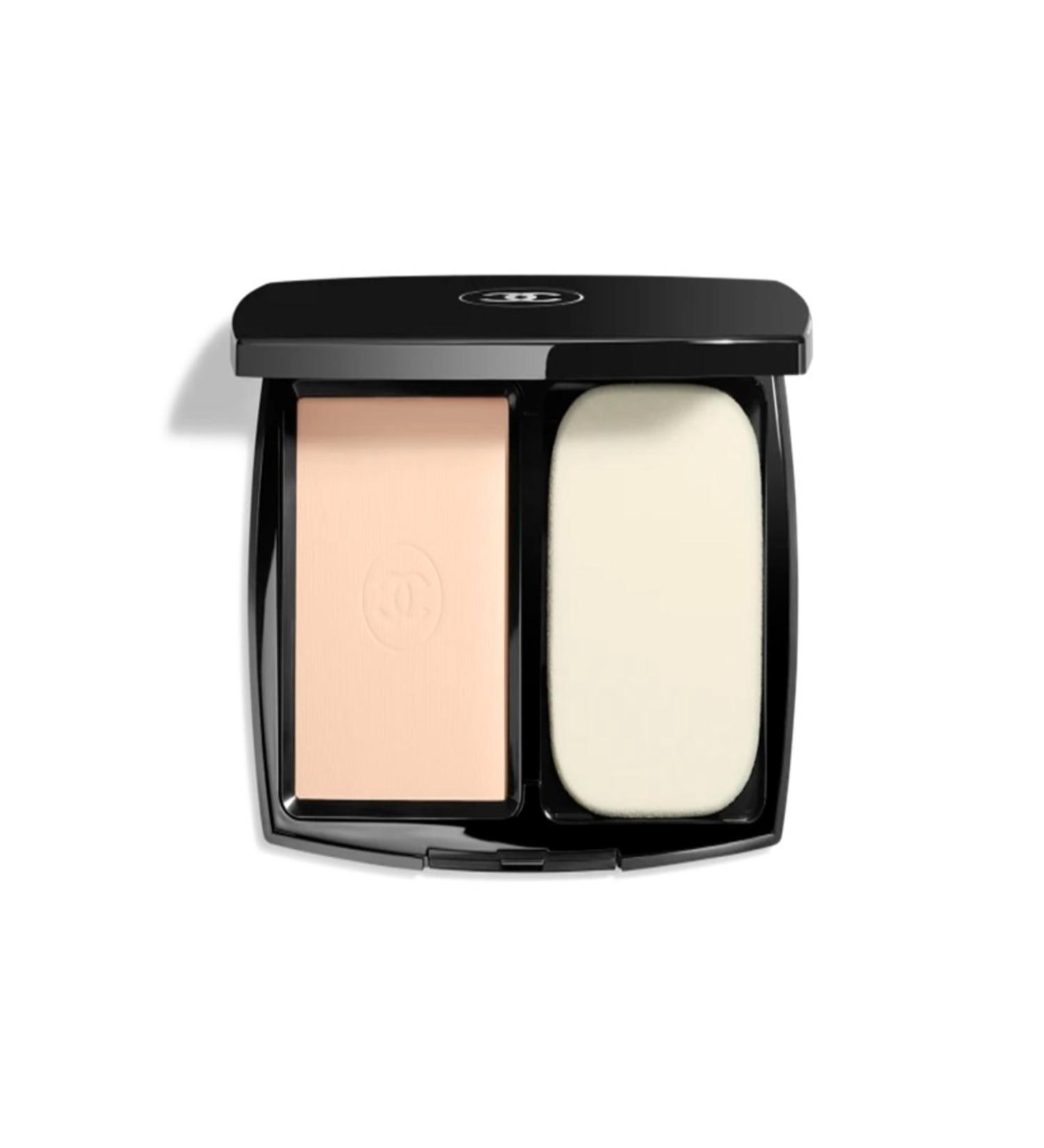 Chanel ULTRA LE TEINT VELVET -Ultra Natural and Long Lasting Soft Matte Foundation SPF 15 30 ml