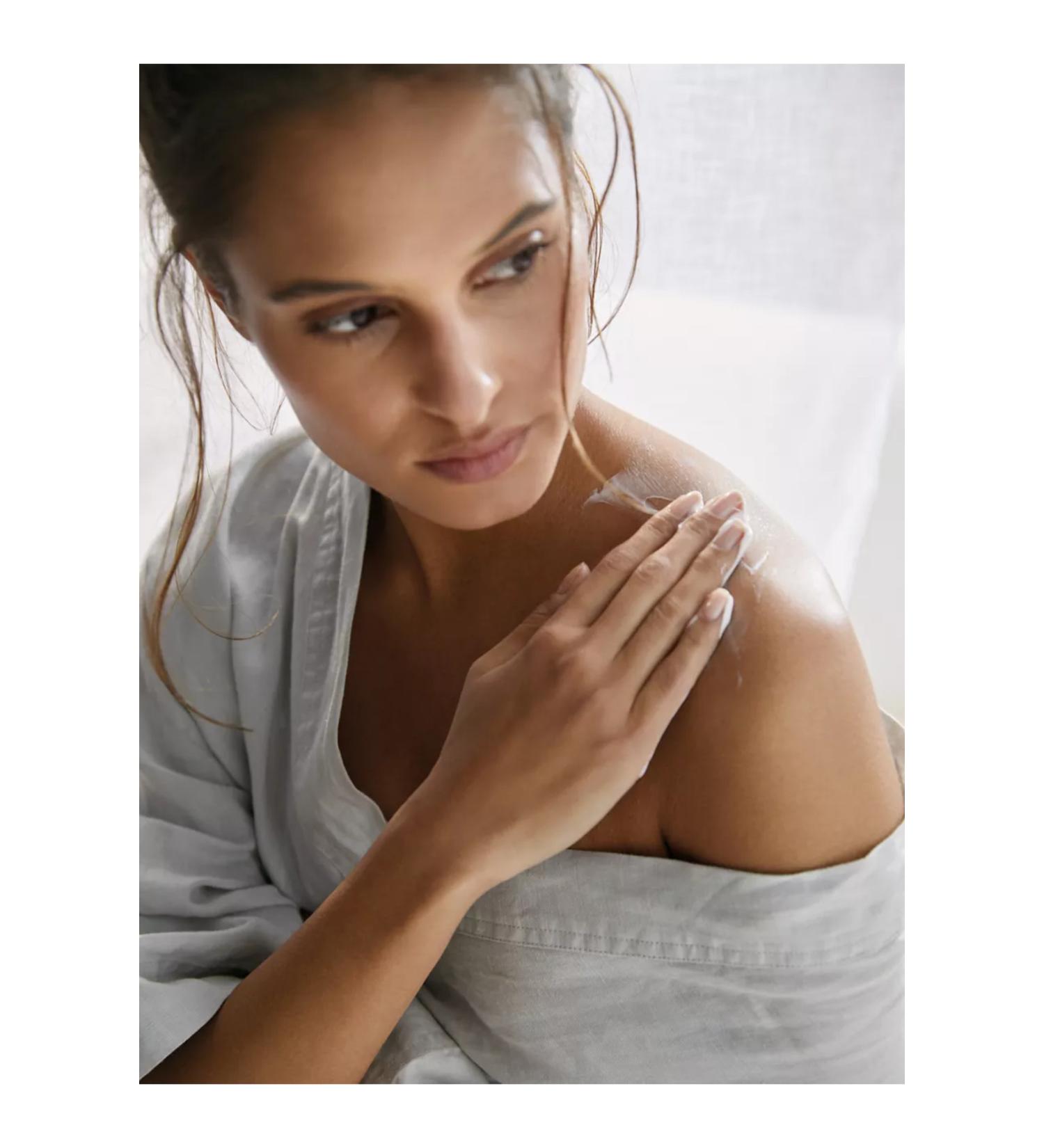 Rival Loves Me Eyeliner Liquid No: 03 Waterproof Black 4 ml