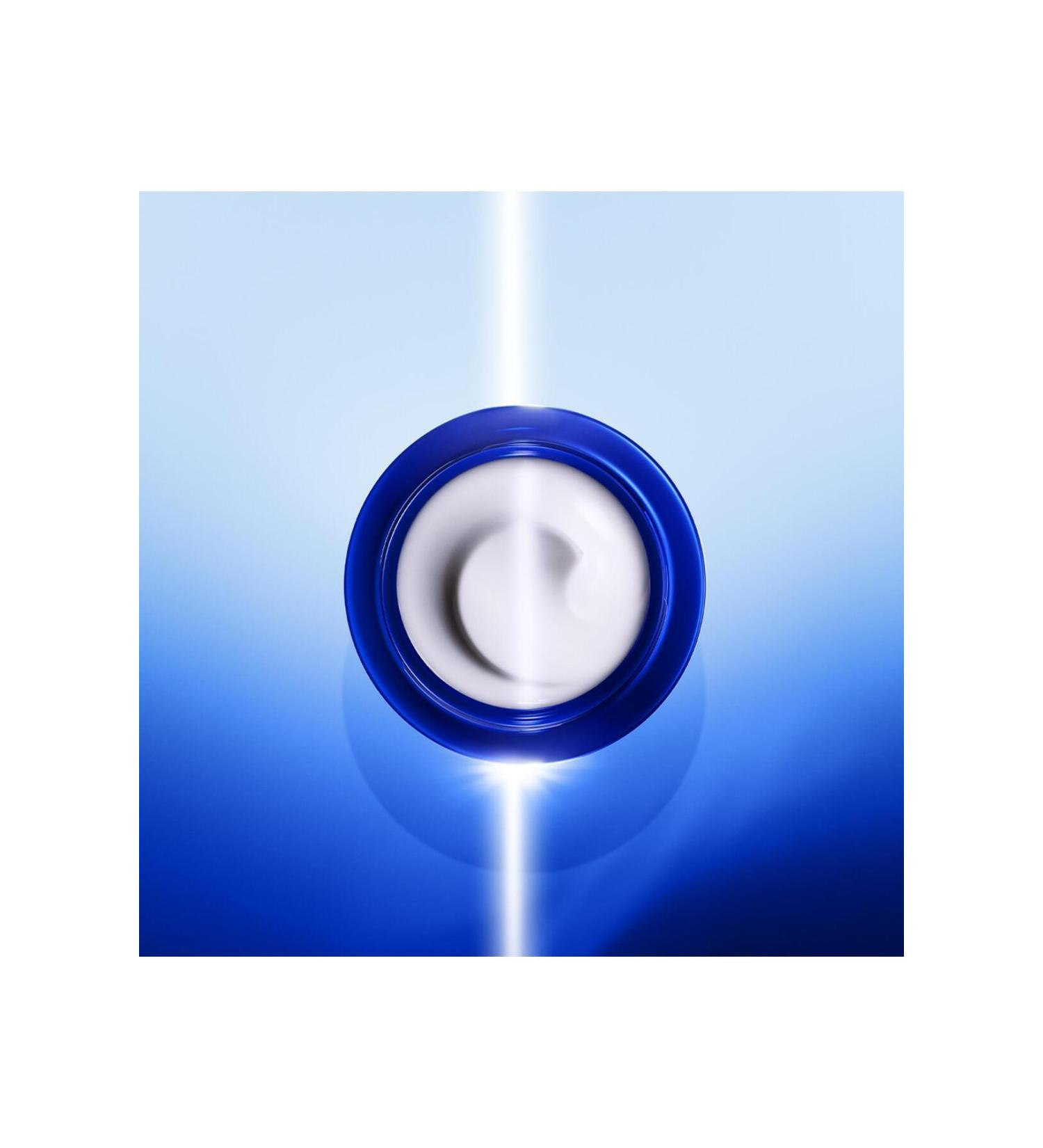 Shiseido Synchro Skin Self Refreshing Custom Finish Powder Fd 250 -24 Hours Long-Lasting Dual Use Feature