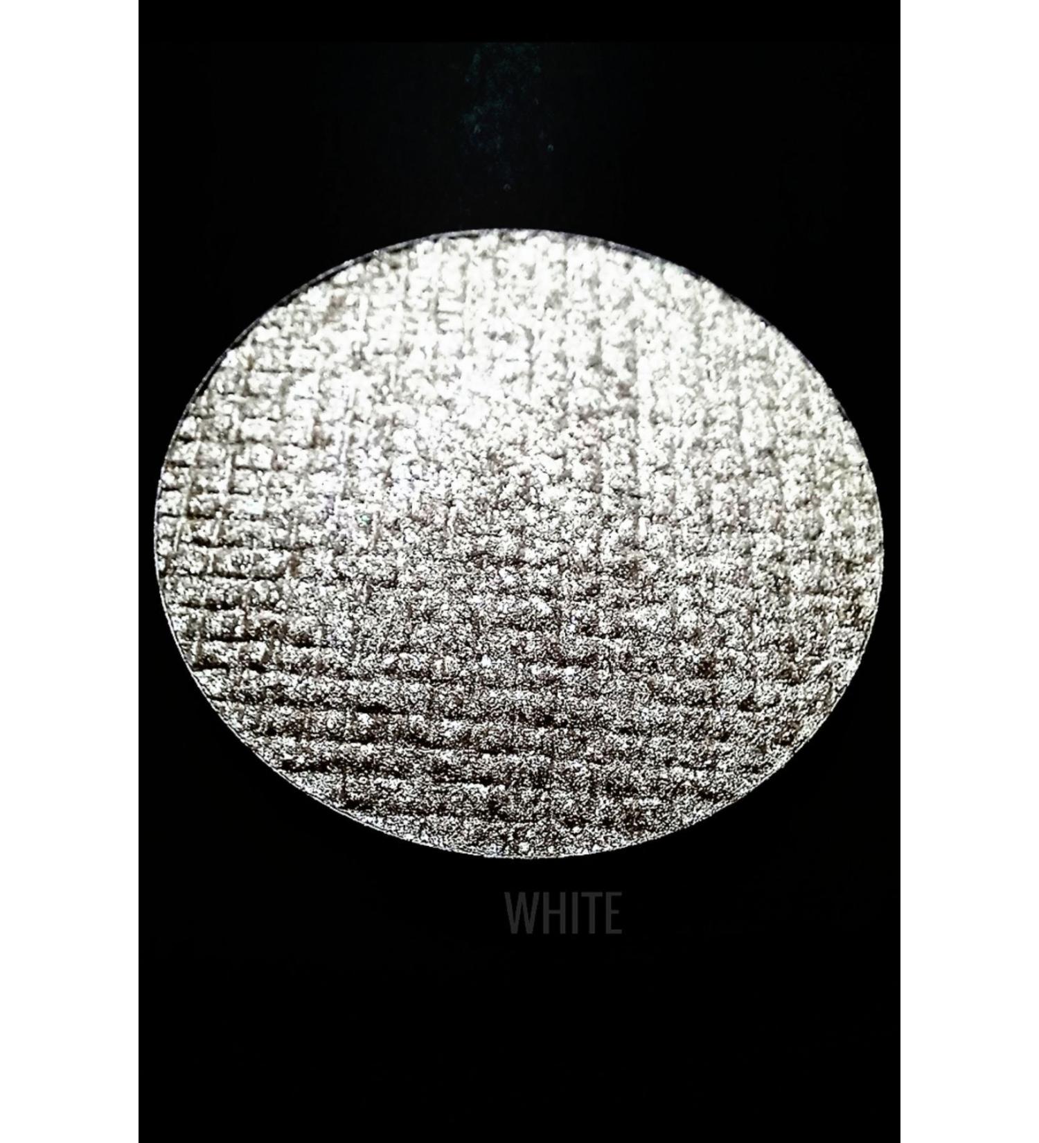 PRO 10 PRO ON REF L EYESHADOW COMPRESSED PURE PIGMENT - Buy Online on GoSupps.com