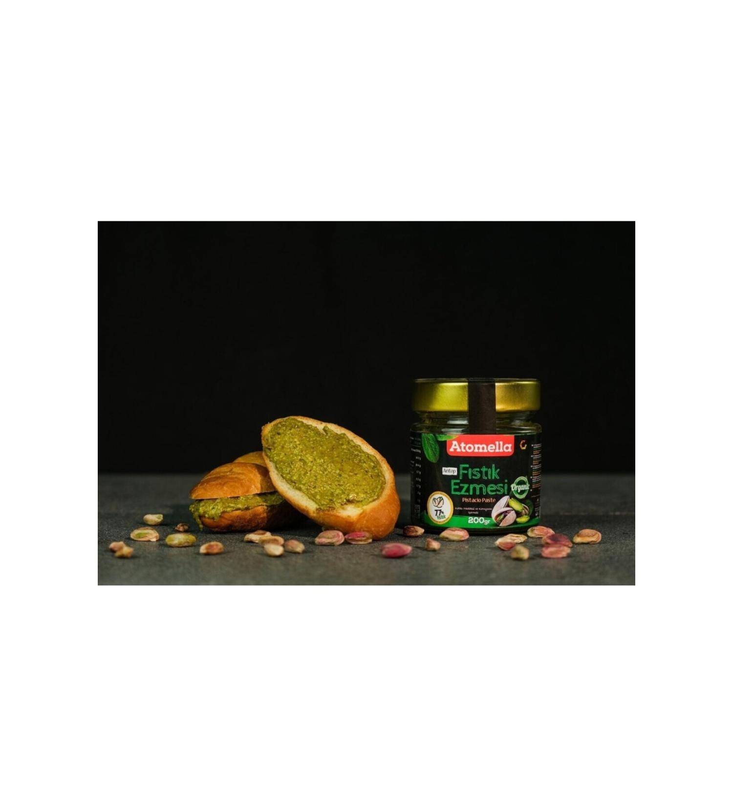 Animal World Multicolour Steak and Chicken Adult Cat Food 1.5 kg