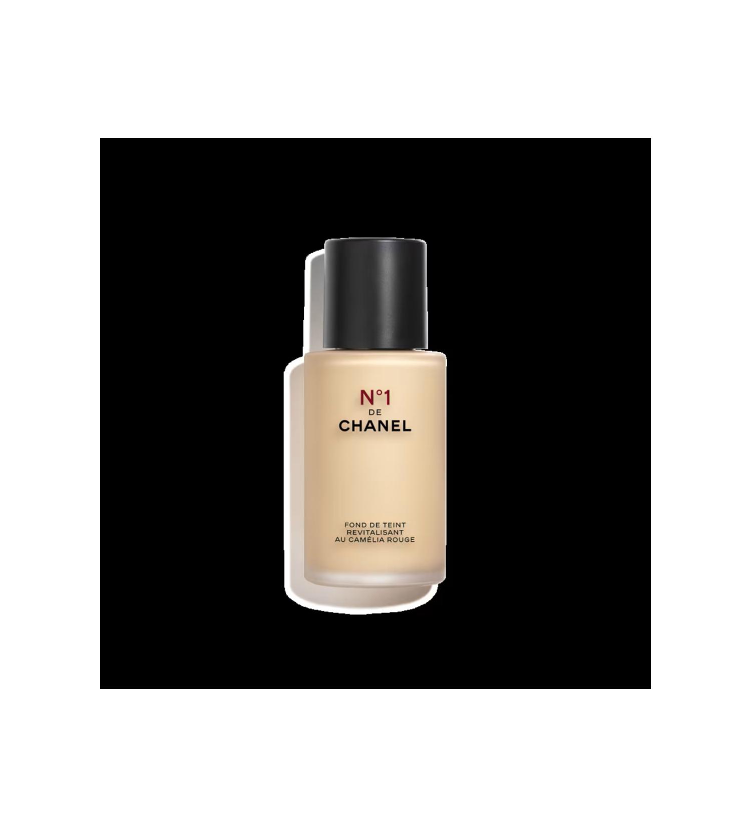 Chanel N 1 DE CHANEL REVITALIZING FOUNDATION Moisturizing protective foundation - Carest Cosmetic