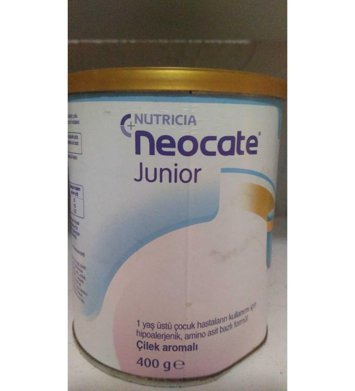 Aziz neocateee junior strawberry 1 piece