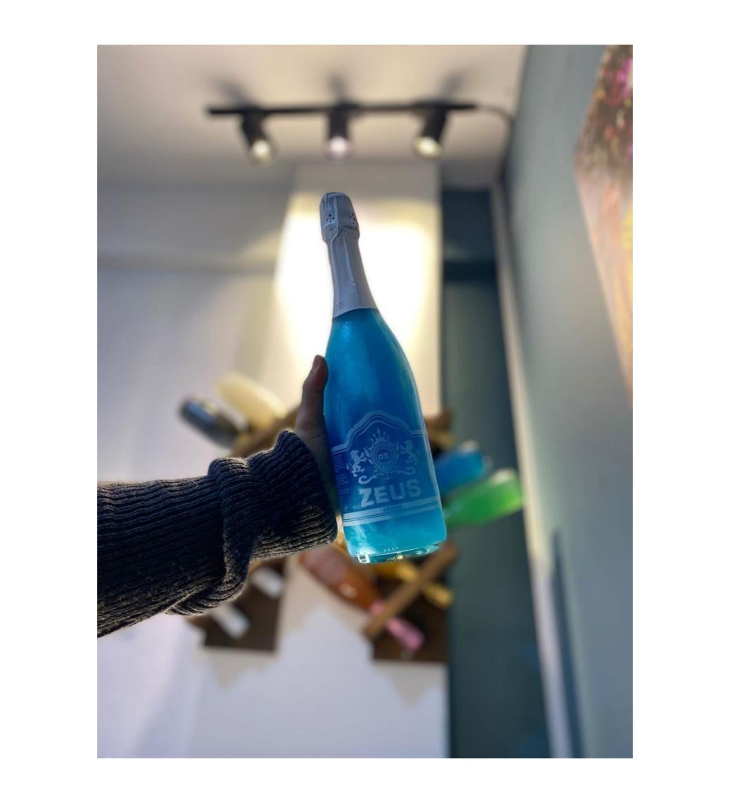 OS ZEUS Blueberry/pineapple Flavored Non-Alcoholic Carbonated Drink