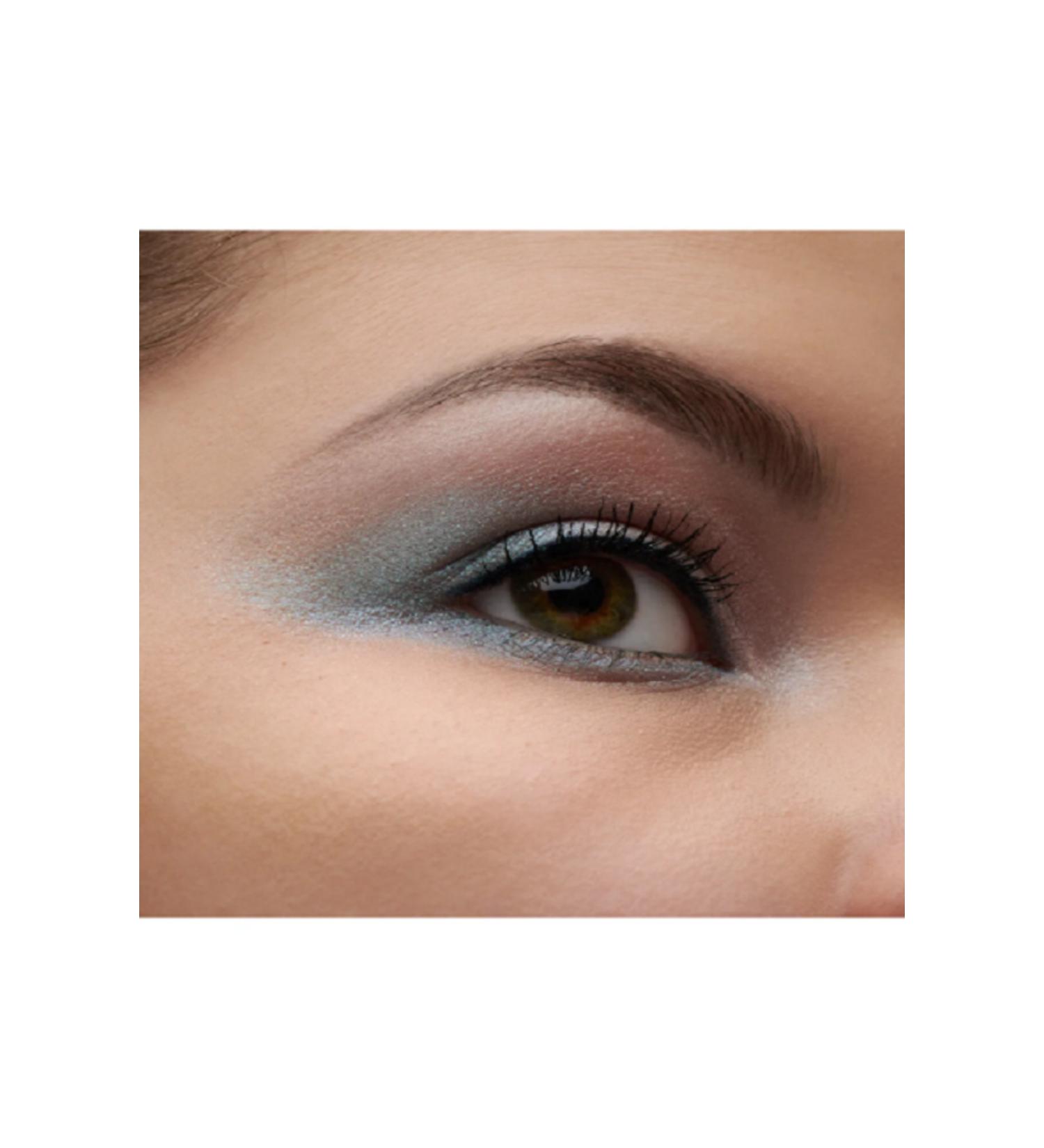 Chanel SUBLIMAGE LE TEINT CREAM FOUNDATION PROVIDING A LUMINOUS APPEARANCE