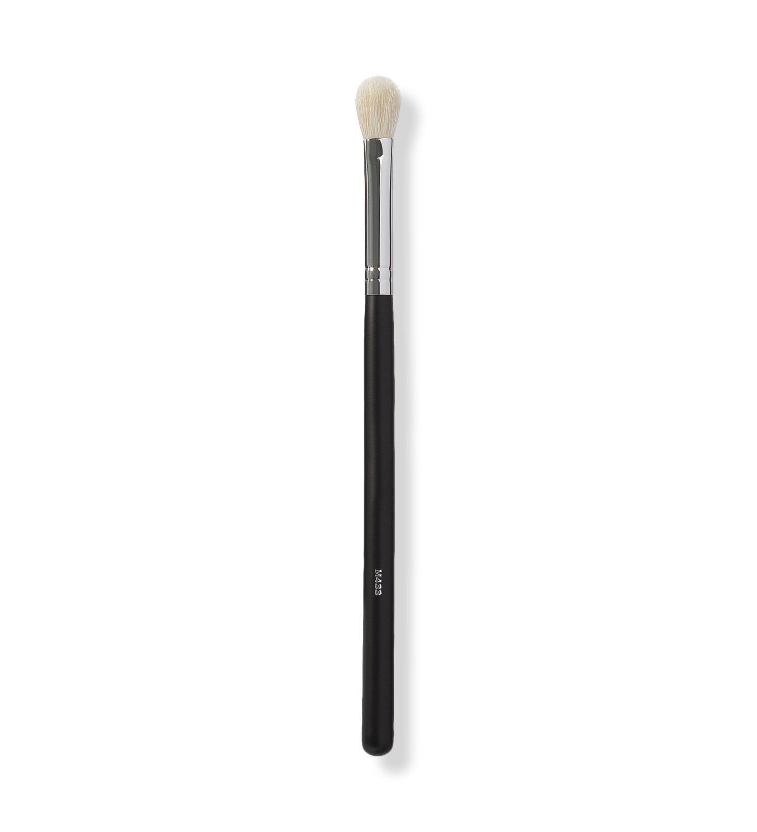 Morphe M433 Pro Firm Blending Fluff Brush