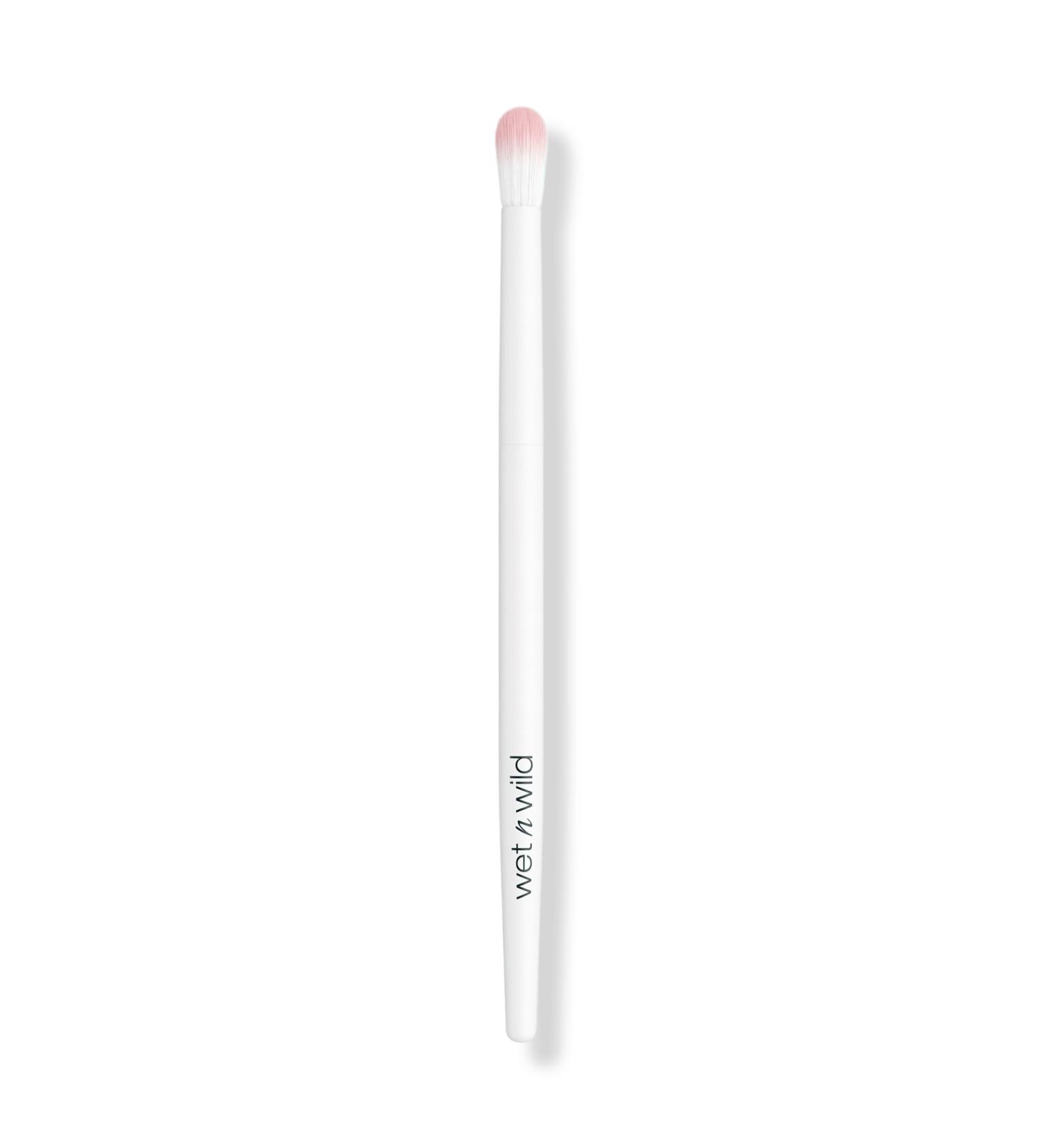 Wet n Wild Essential Crease Blending Brush - Transform Your Style with the Best Innovation Today! - Buy Online on GoSupps.com