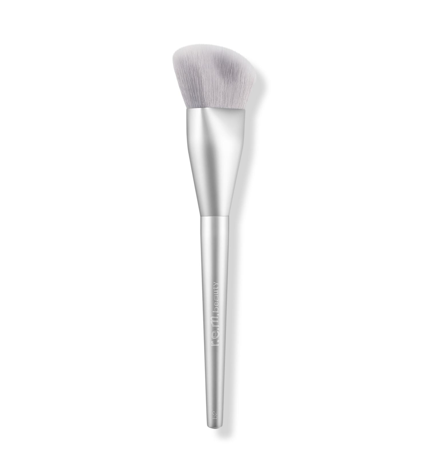 r.e.m. beauty B2 Bronzer Brush