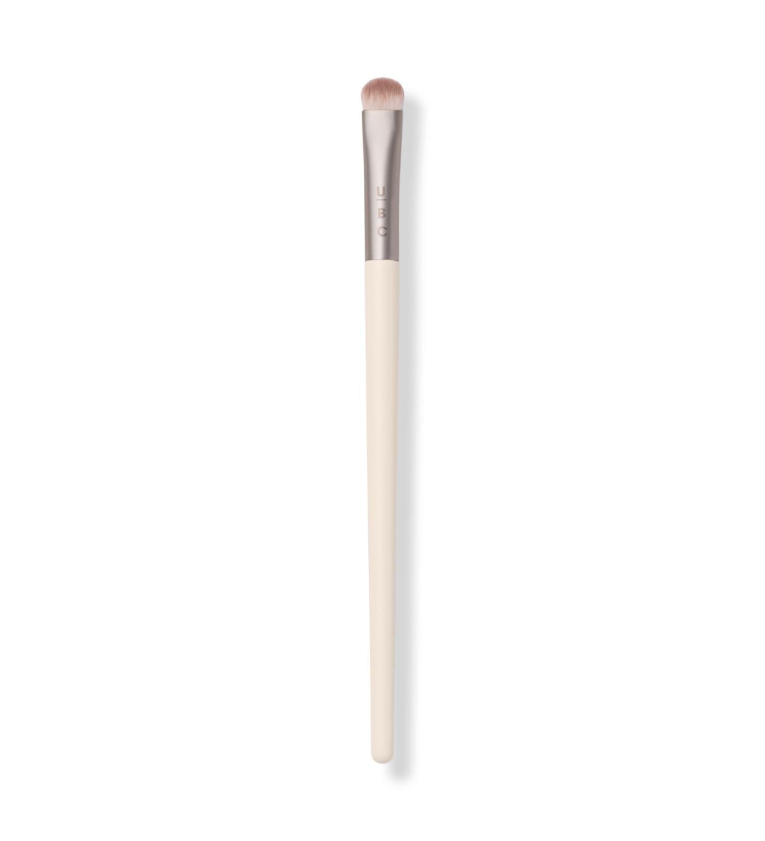 ULTA Beauty Collection Curved Smudger Brush 1 ct