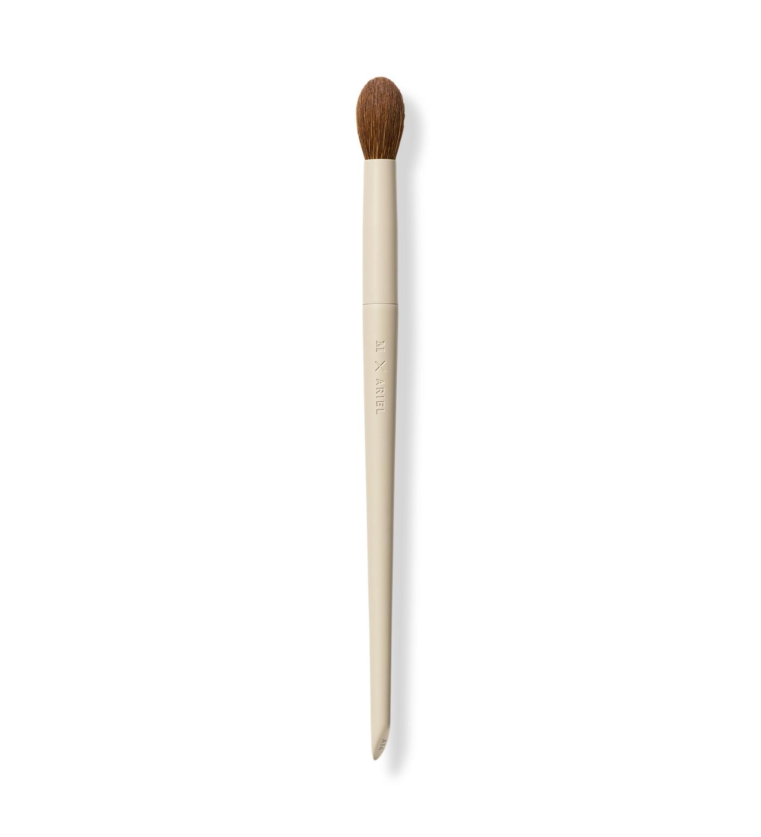 Discover Morphe Morphe X Ariel A14 Signature Precision Setting Brush 1 ct - Elevate Your Style Instantly! - Buy Online on GoSupps.com