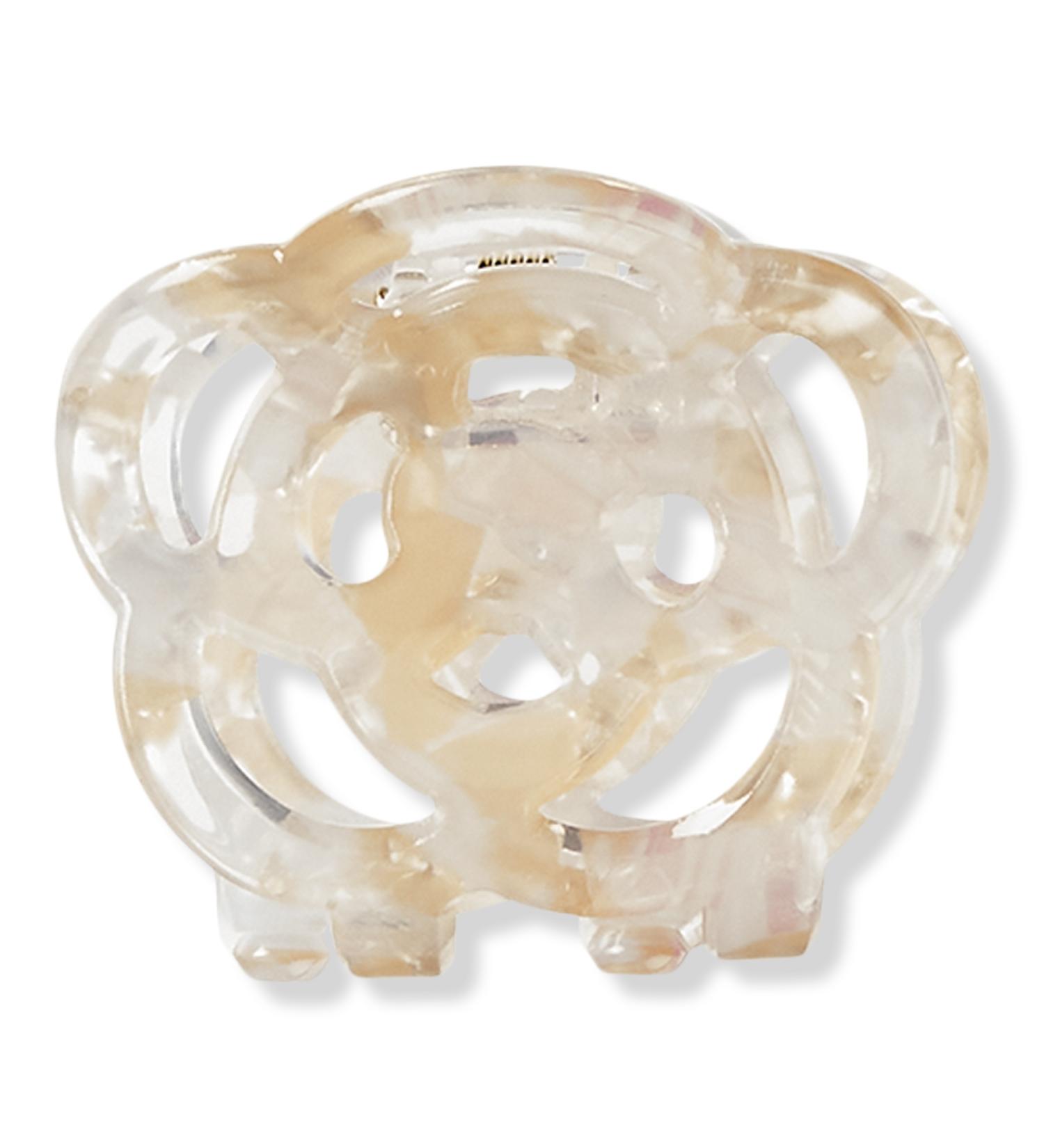 Discover ScÃ¼nci Primp Flower Claw Clip 1 ct - Elevate Your Style Instantly! - Buy Online on GoSupps.com