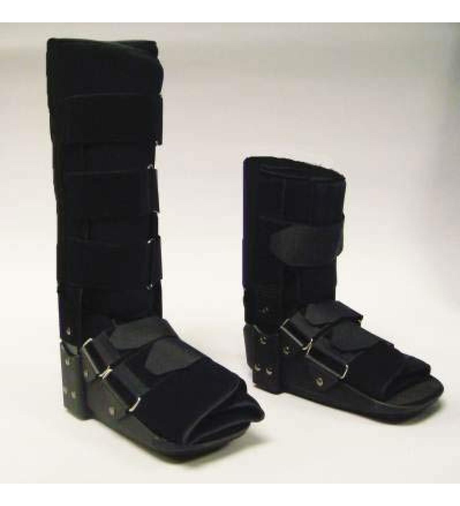MediChoice Fixed Ankle Walker High-Top Foam Liner Metal-Reinforced Medium 1314OSG6012 (Each of 1)