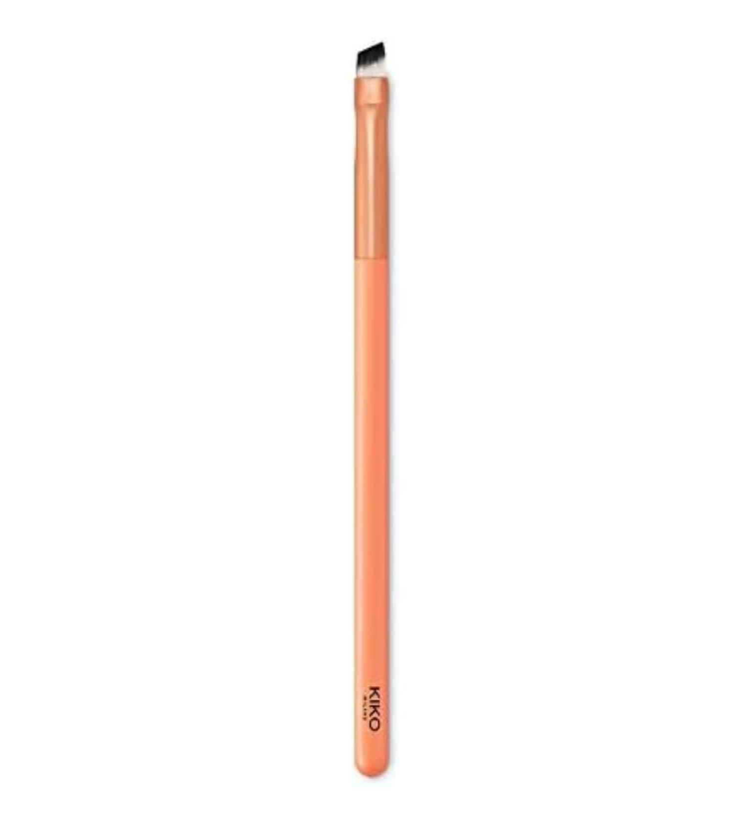 KIKO Milano Smart Eyeliner Brush 203 | Angled eye contour brush for eyeliner synthetic bristles