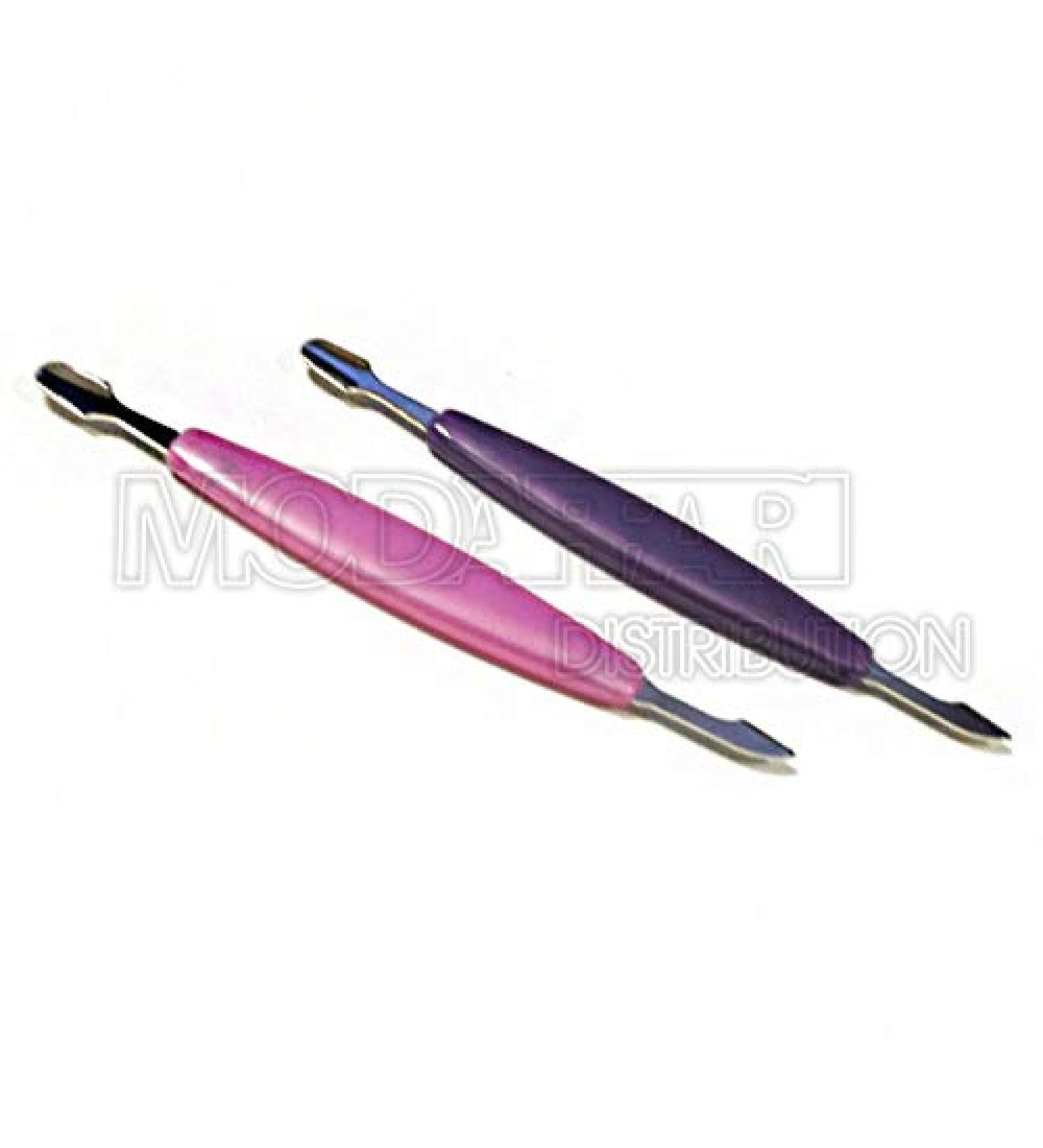 Lot de 3 coupe-cuticules pour le soin des mains.