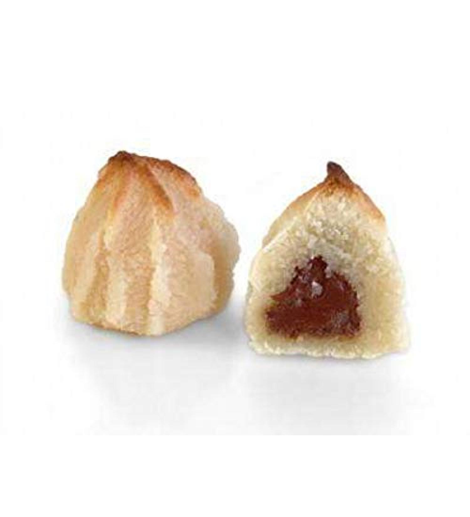 Massepain fourr au chocolat en format 3 5kg. De Jijona Alicante (Espagne). On les appelle les Soupirs du massepain. La recette est de notre propre famille.