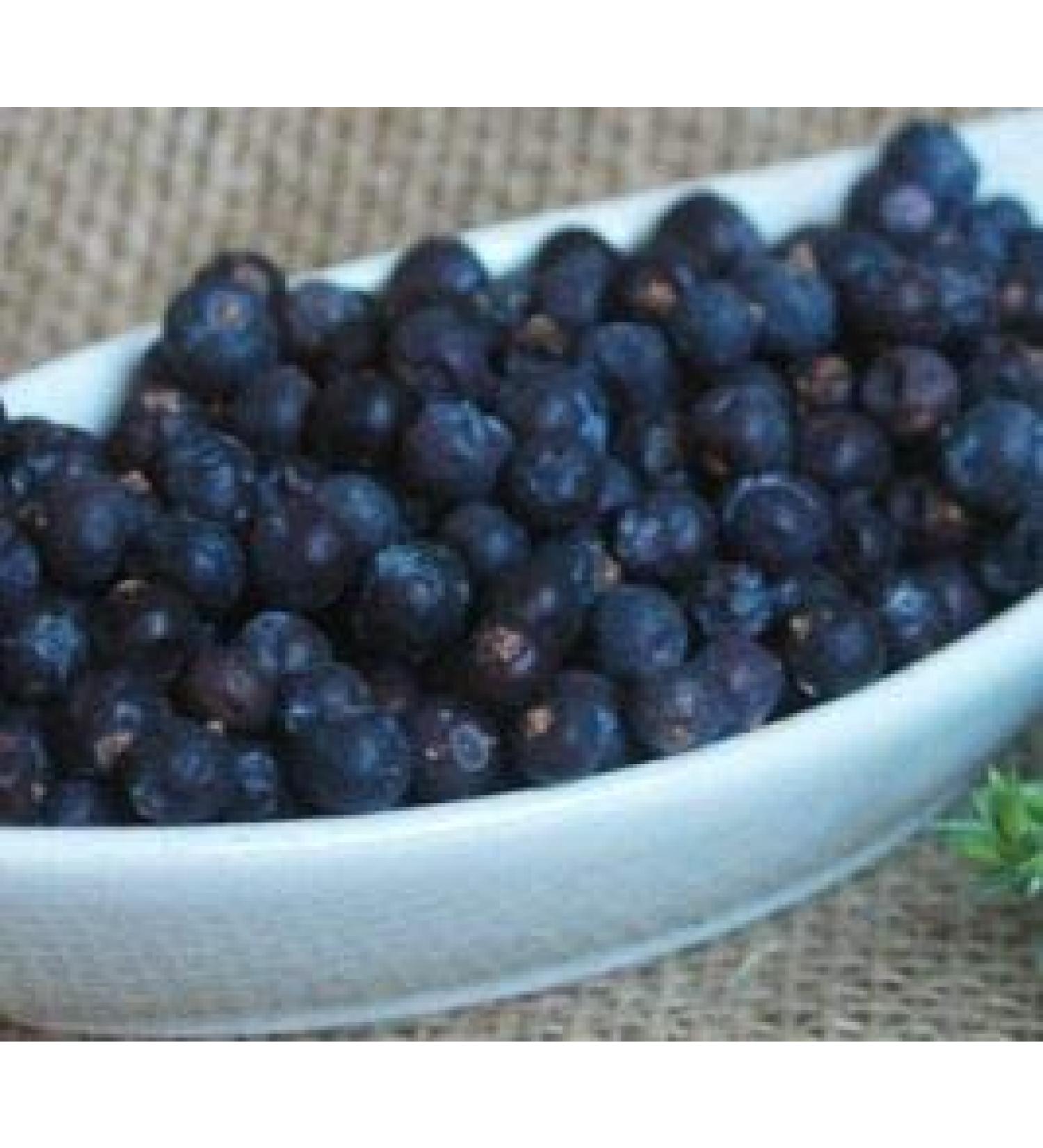 Krauterino24 Krauterino24 - Whole juniper strawberries quantity: 1000 g