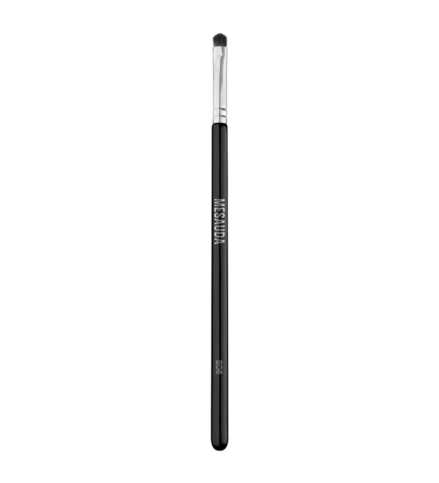 E06 Small Eye Shader Mesauda Short Eyeshadow Brush