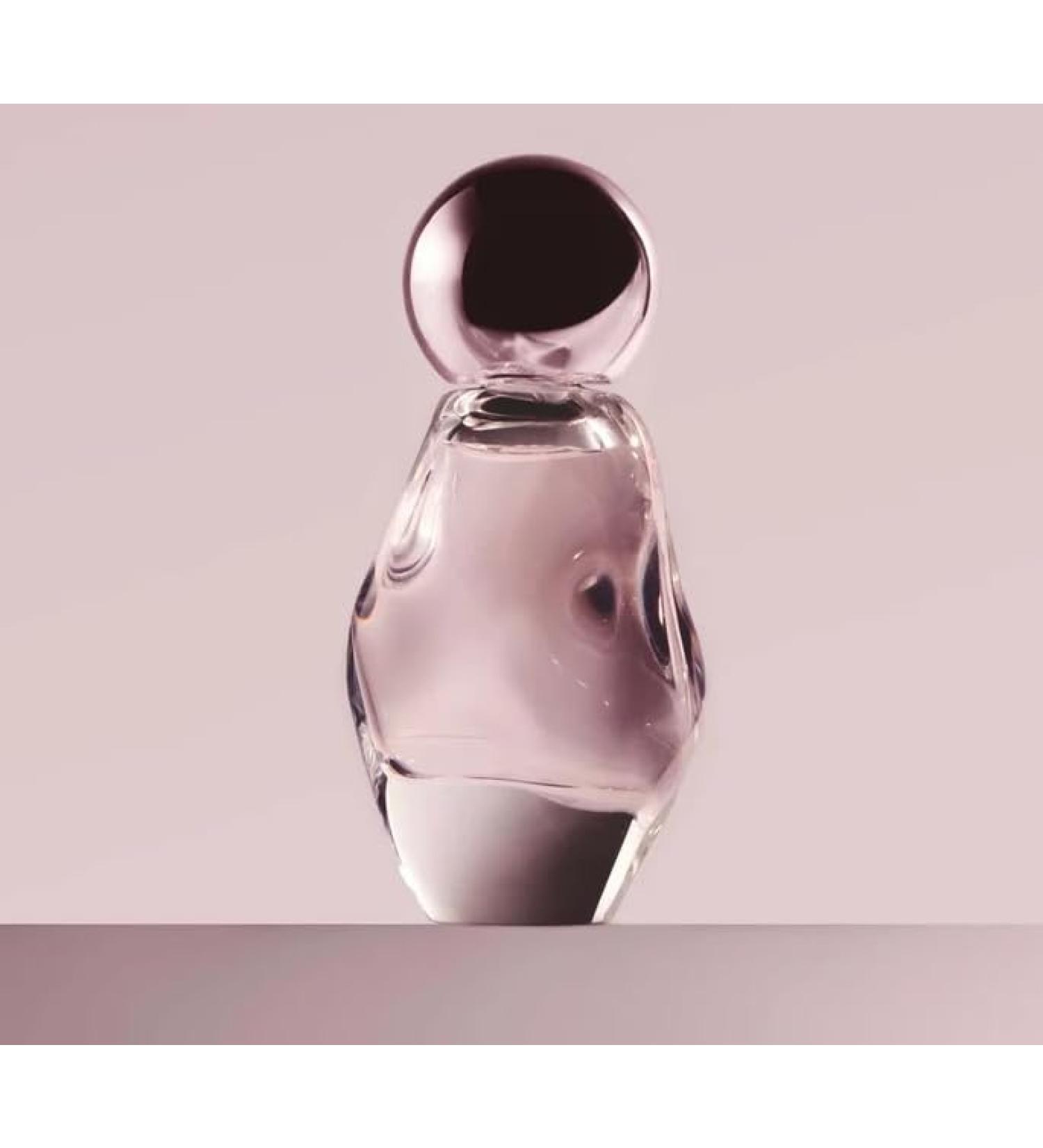 Kylie Cosmetics by Kylie Jenner cosmic eau de parfum 30 ml | ambery floral ambery floral 1 Fl Oz (Pack of 1) - Buy Online on GoSupps.com