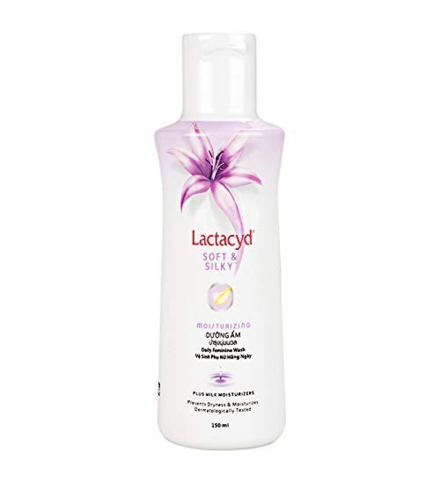 Lactacyd Soft and Silky Moisturizing Daily Feminine Wash 150ml