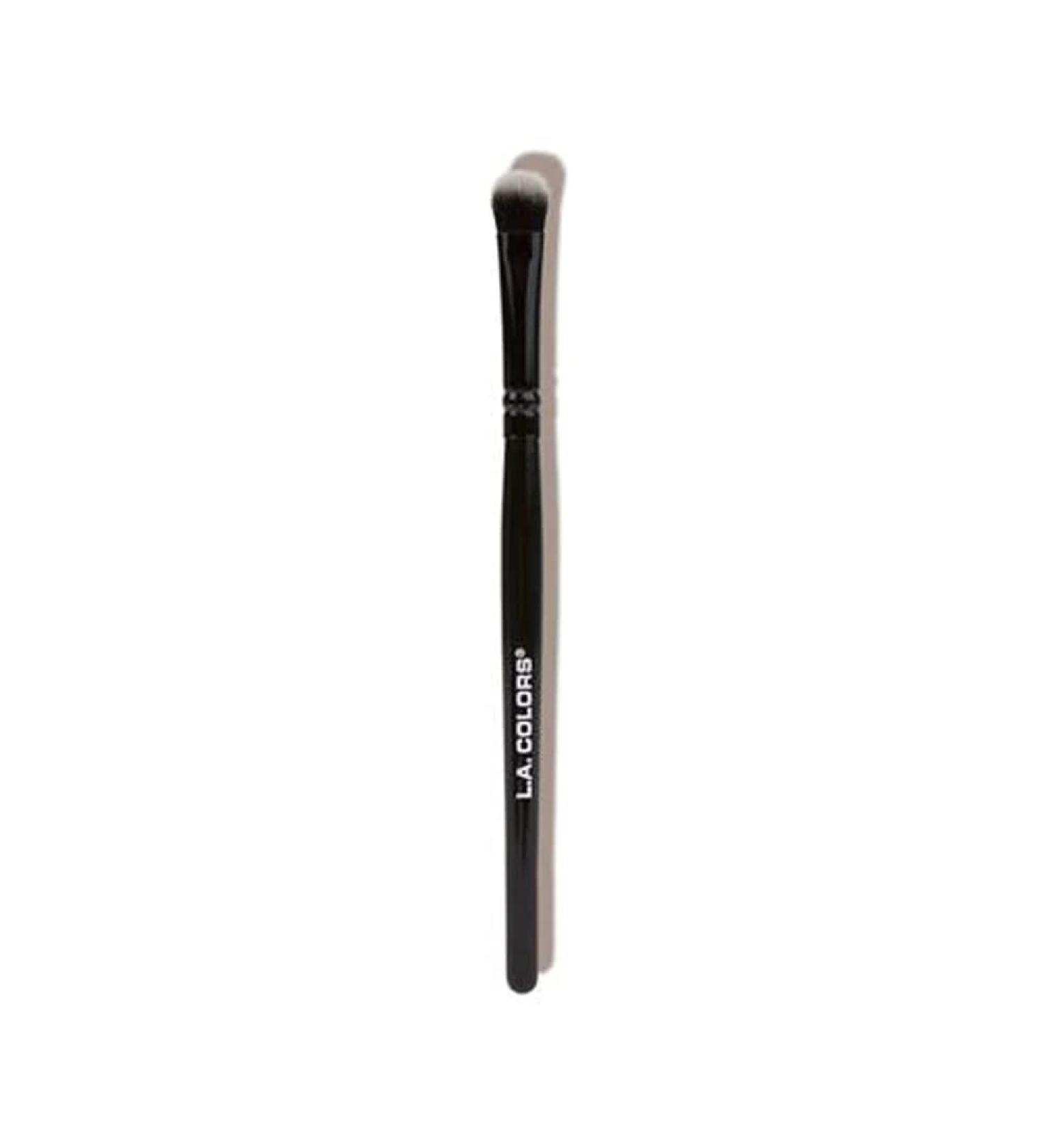 L.A. COLORS Eyeshadow Shader Brush 1 Ounce
