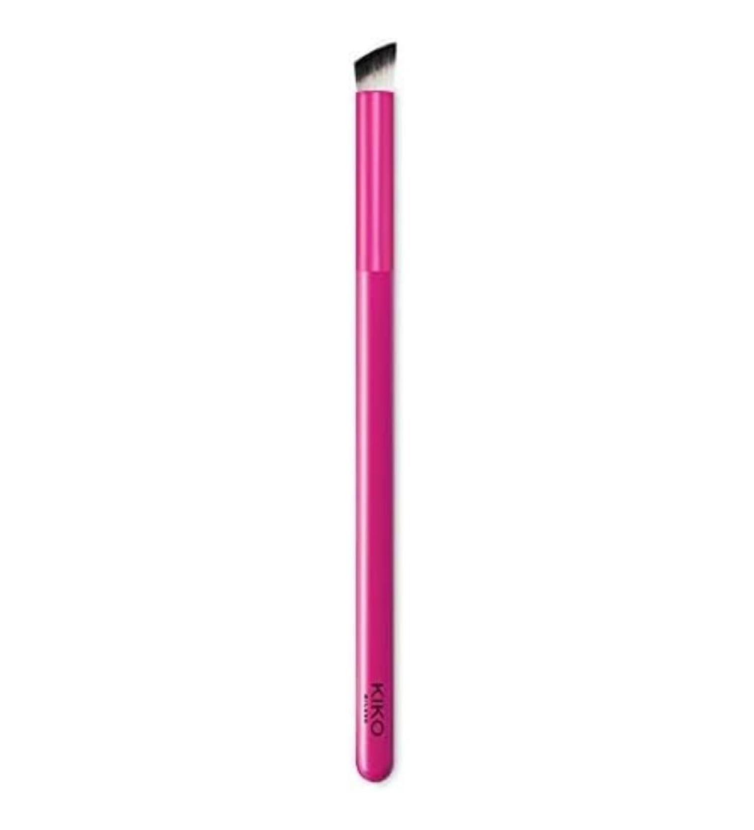 KIKO Milano Smart Blending Brush 201 | Angled eye contour brush for shading synthetic bristles