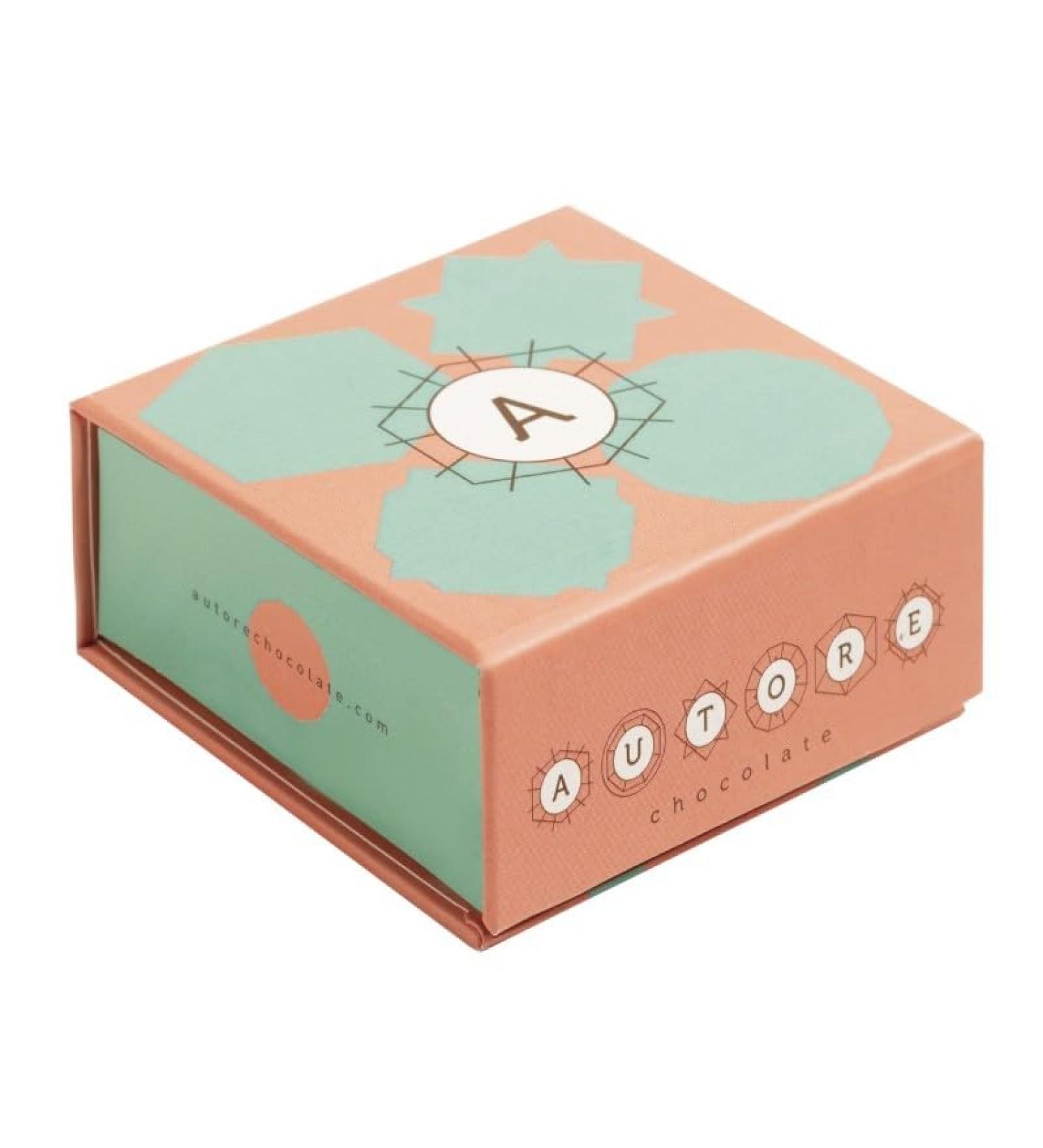 Elegant pack of assorted pralines - 45 g