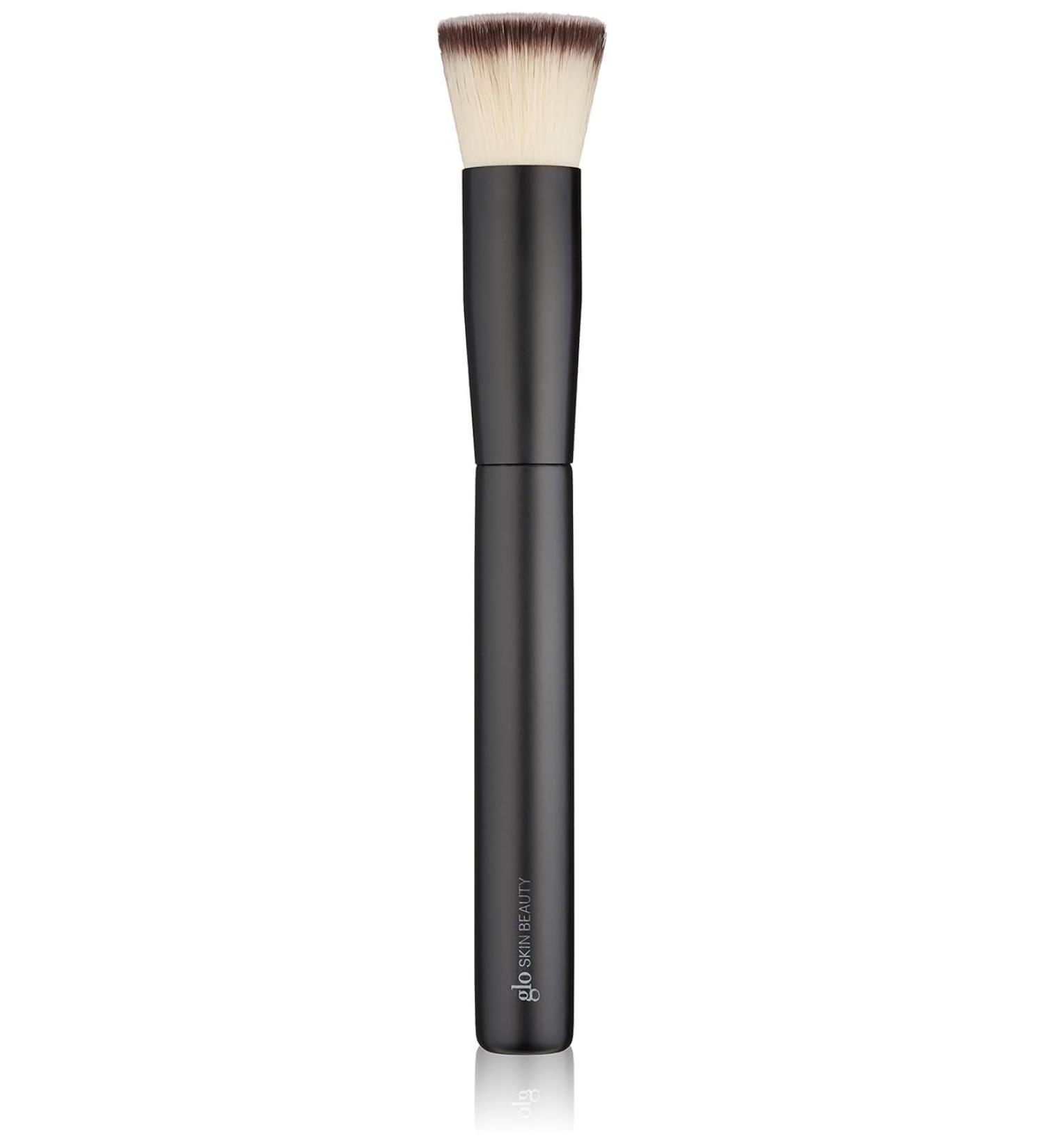 Glo Skin Beauty 105 Flat-Top Kabuki Brush - Medium to Full Coverage Brush for Powder & Liquid Foundation | International Shipping Available - Buy Online on GoSupps.com