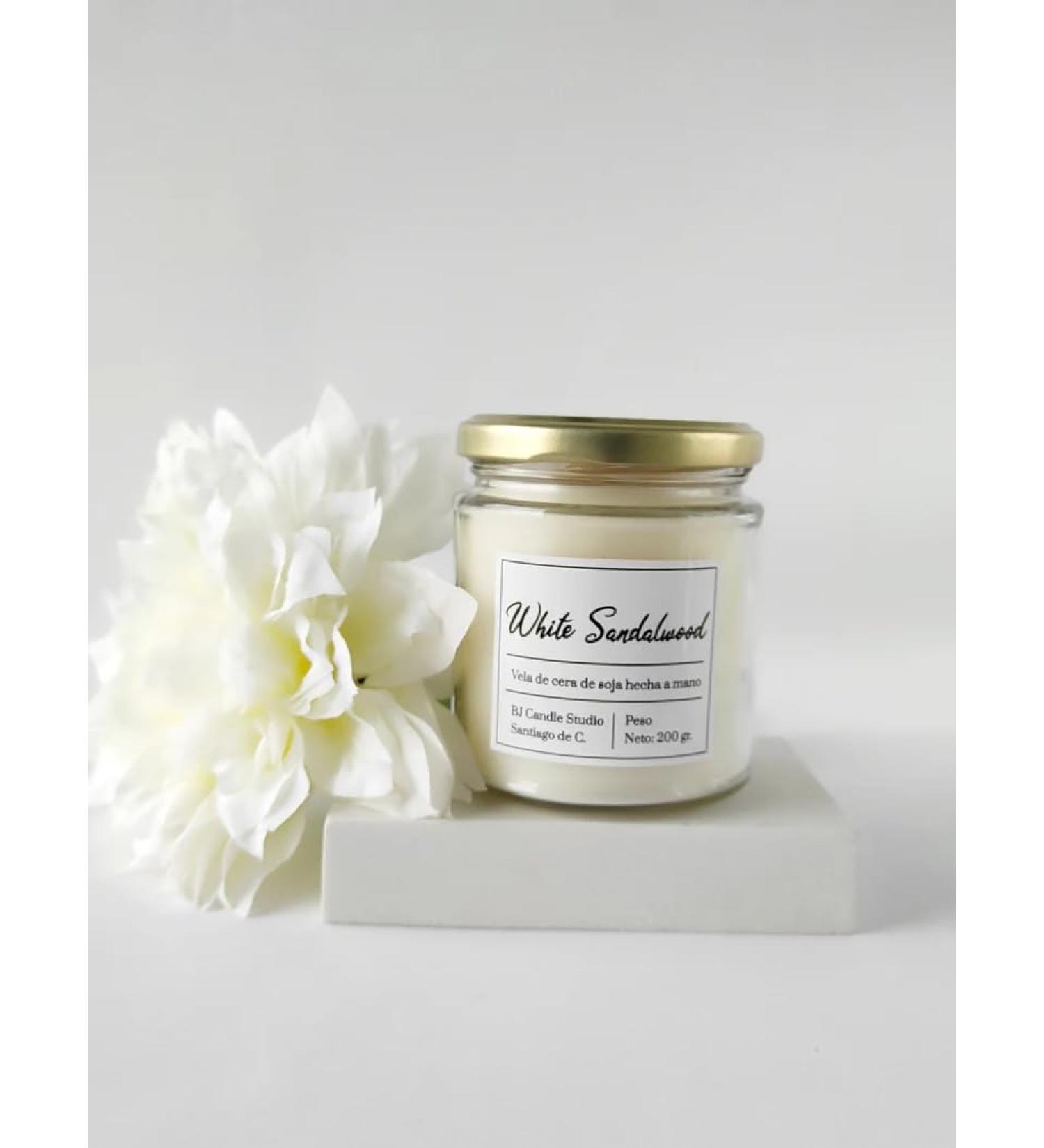 Vegan White Sandalwood Scented Candle | Minimalist Soy Wax Home Decor - International Shipping - Buy Online on GoSupps.com