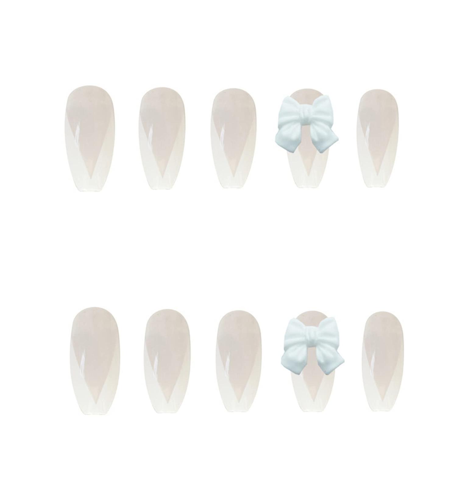 Chtom Fake nails wearing a nail sticker