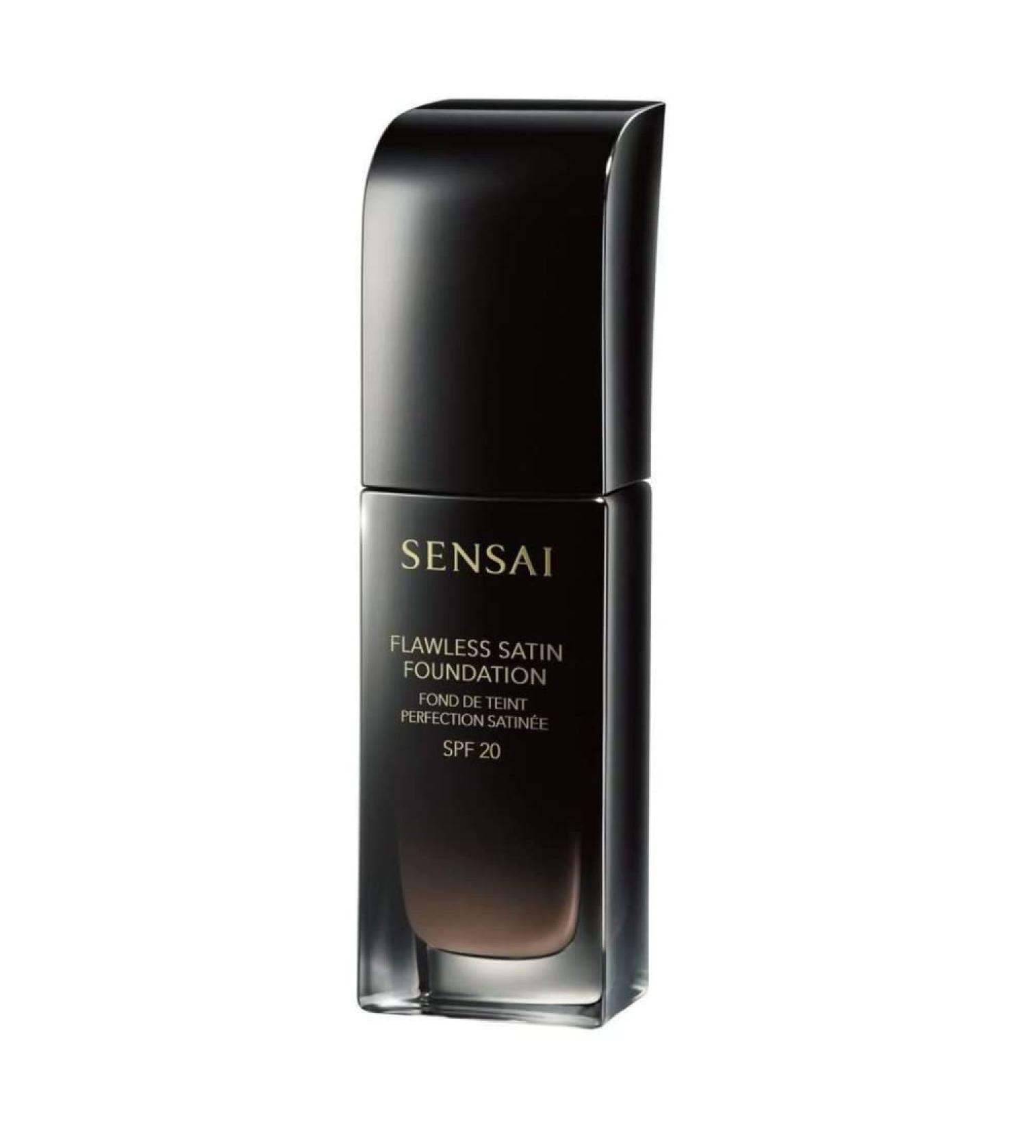 Sensai Flawless Satin Foundation SPF 20 - 30ml in 202 Ochre Beige | Best International Shipping - Buy Online on GoSupps.com