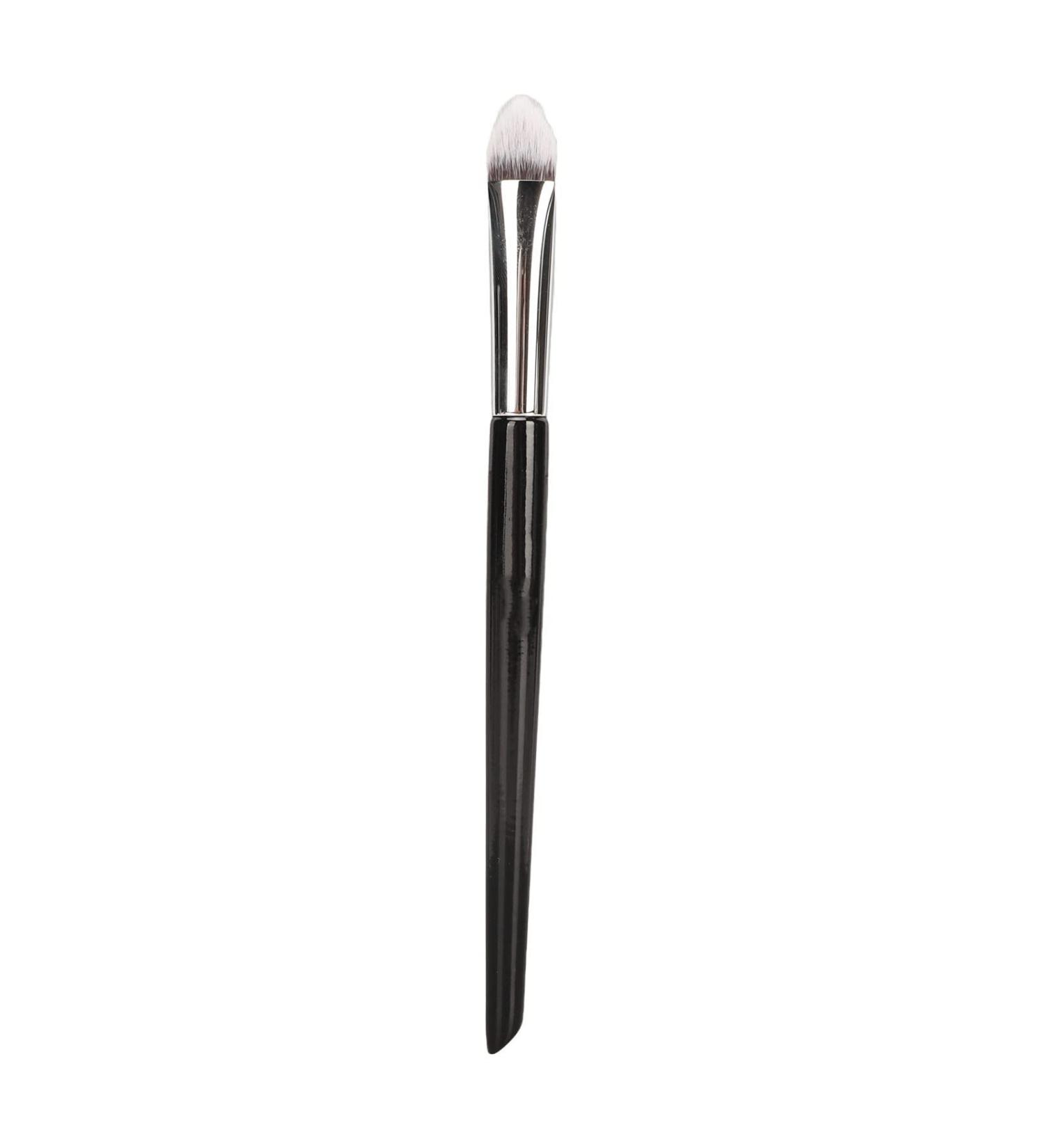 Concealer Brush Portable Soft Hair Makeup Highlighter Brush for Women Delicate Makeup Look Fits the Skin Better Triangular Head Concealer Brush for Home Office - Buy Online on GoSupps.com