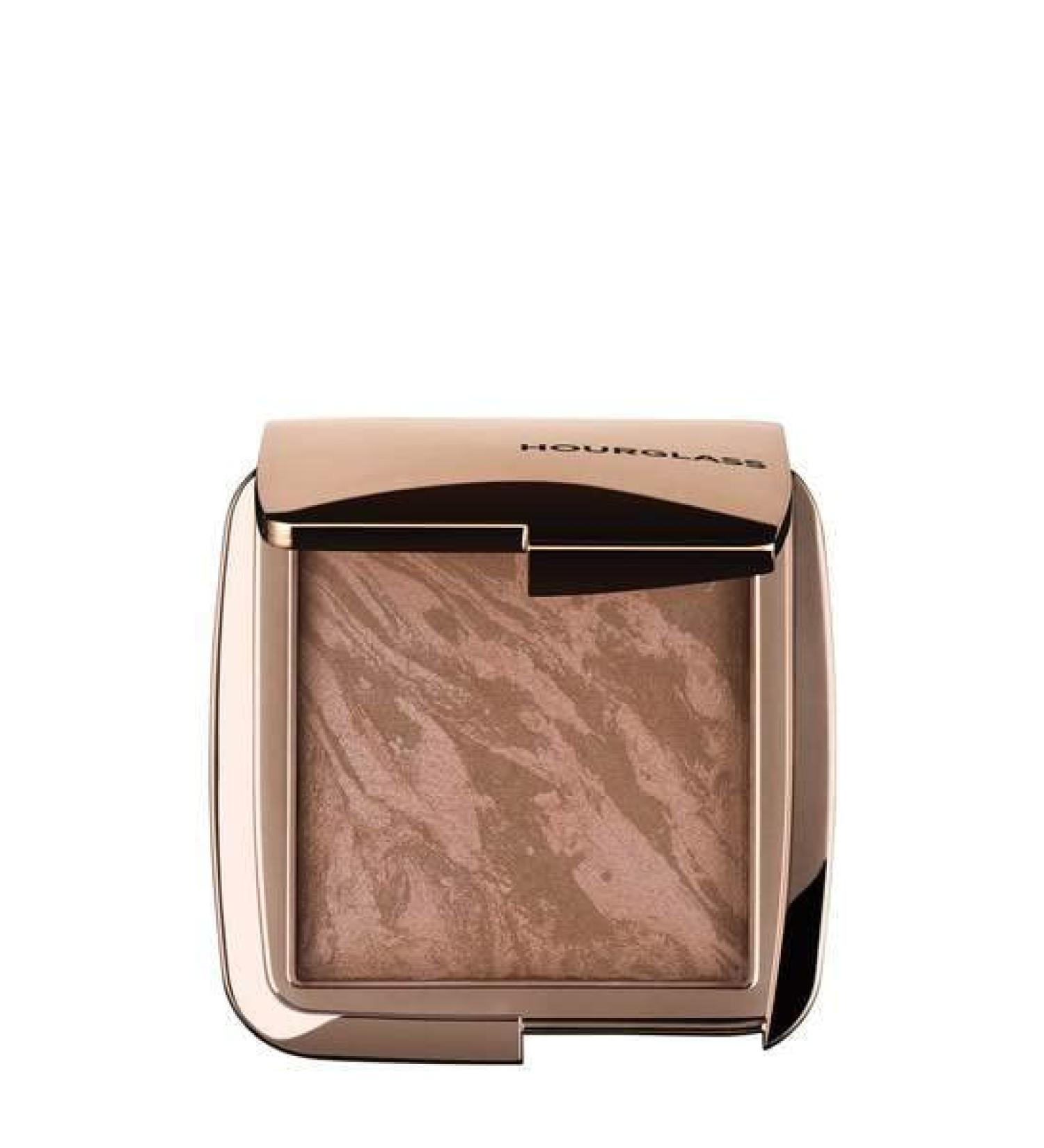 Hourglass Ambient Lighting Bronzer in Luminous Bronze Light. Highlighting Bronzer for a Natural Sun-Kissed Glow. Vegan and Cruelty-Free. Luminous Bronze Light 1 Count (Pack of 1)