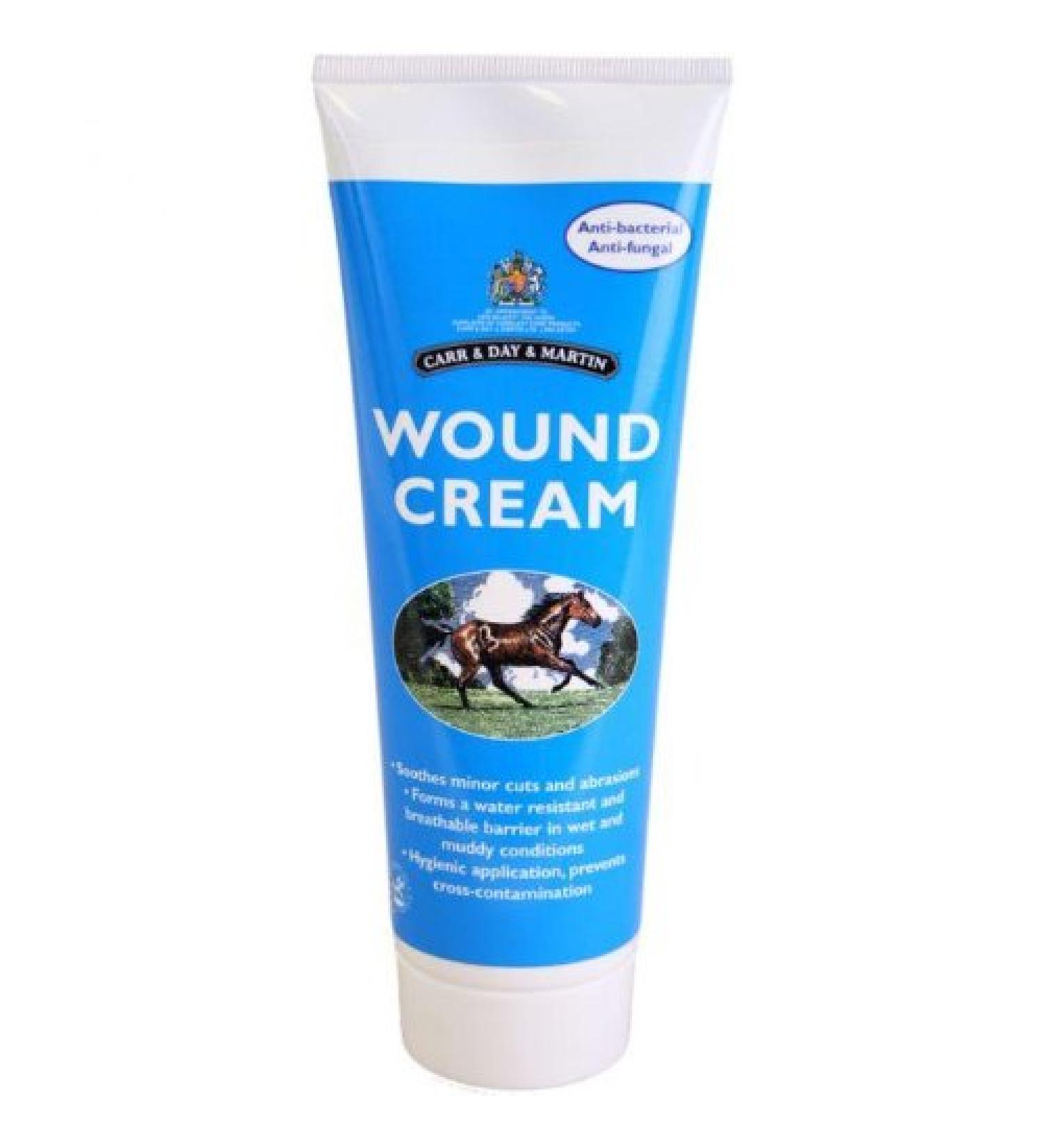 Carr & Day & Martin Wound Cream 200g - To form a water resistant barrier in wet and muddy conditions.