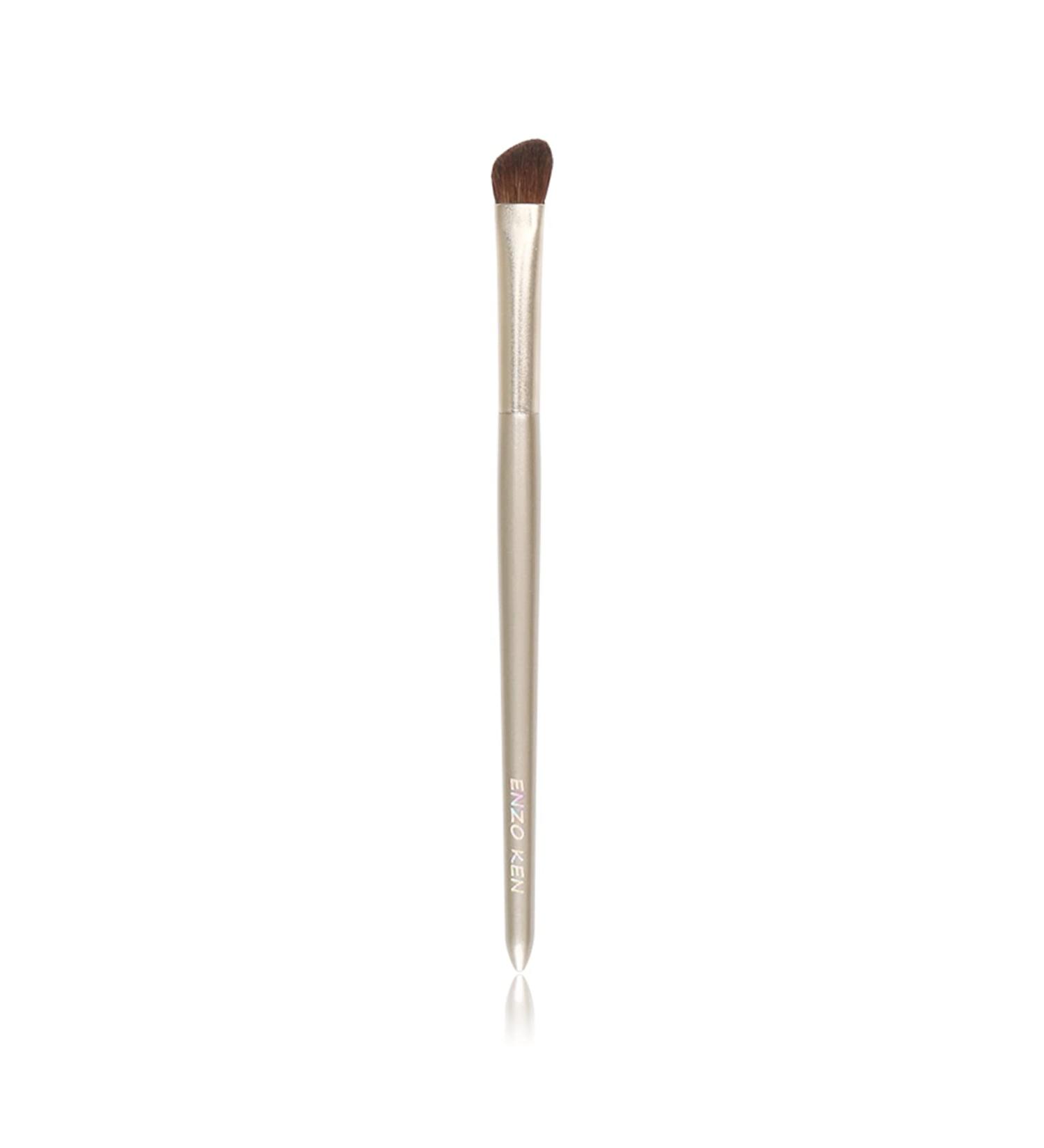 ENZO KEN Natural Horse Hair Nose Contour Brush - Angled Eyeshadow & Highlighting Brush for Smoky Eyes - Pro Precision Eye Makeup Tool for Cat Eyes & Dark Circles - E202 - Buy Online on GoSupps.com