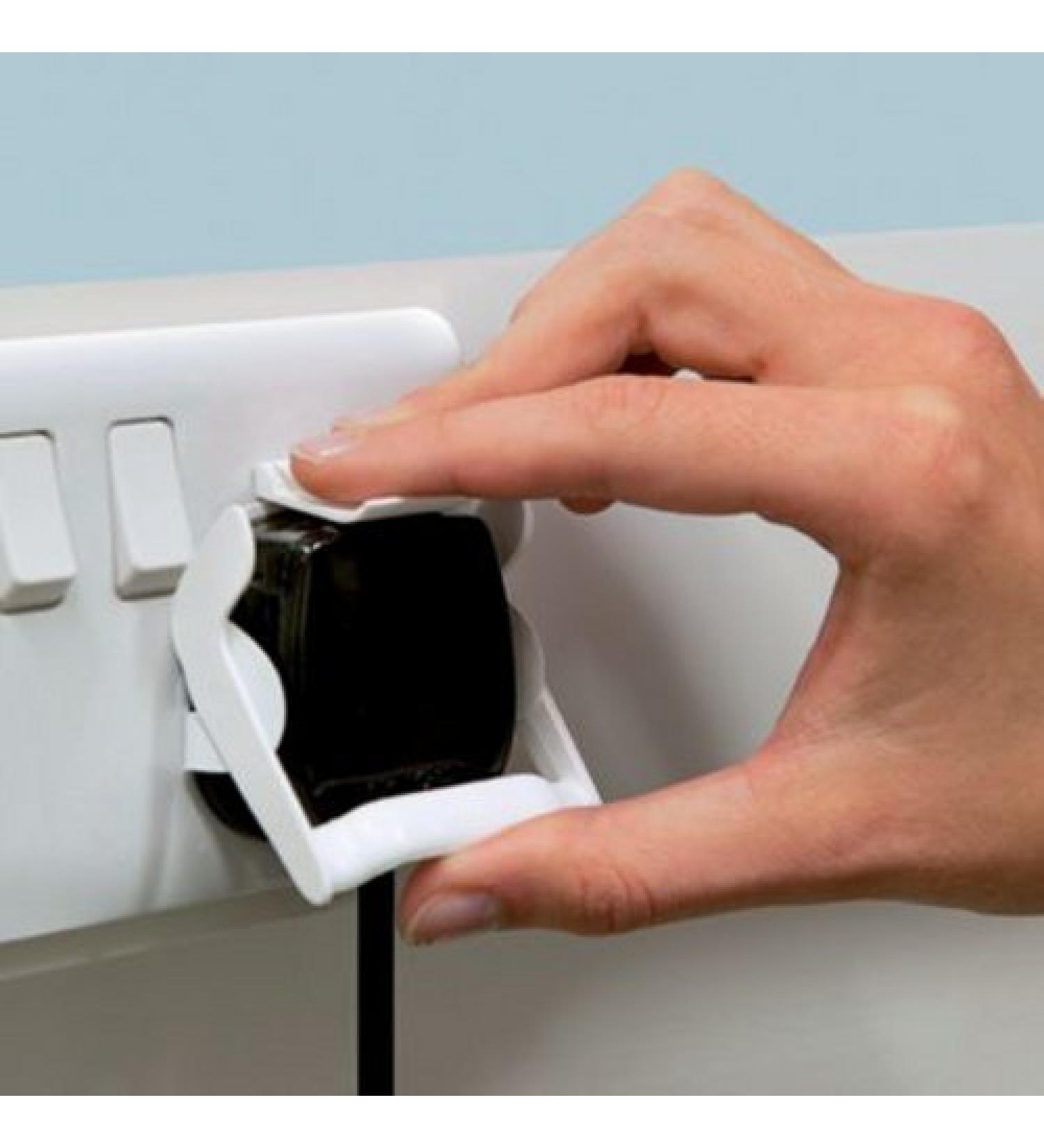 Plug Puller That Really Works. Pack of 6. Pulg Makes it so Easy to Unplug Plugs. Ideal for Awkward to Reach sockets or Weaker/Arthritic Hands