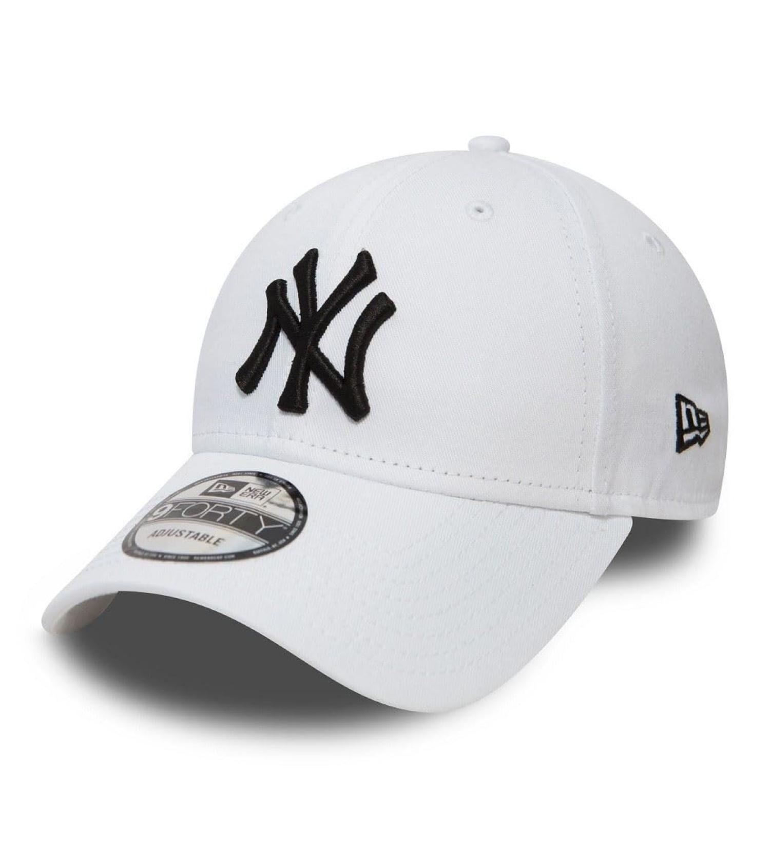Buy New Era New York Yankees MLB League Essential White Adjustable 9Forty Cap for Kids - Youth | International Shipping Available - Buy Online on GoSupps.com