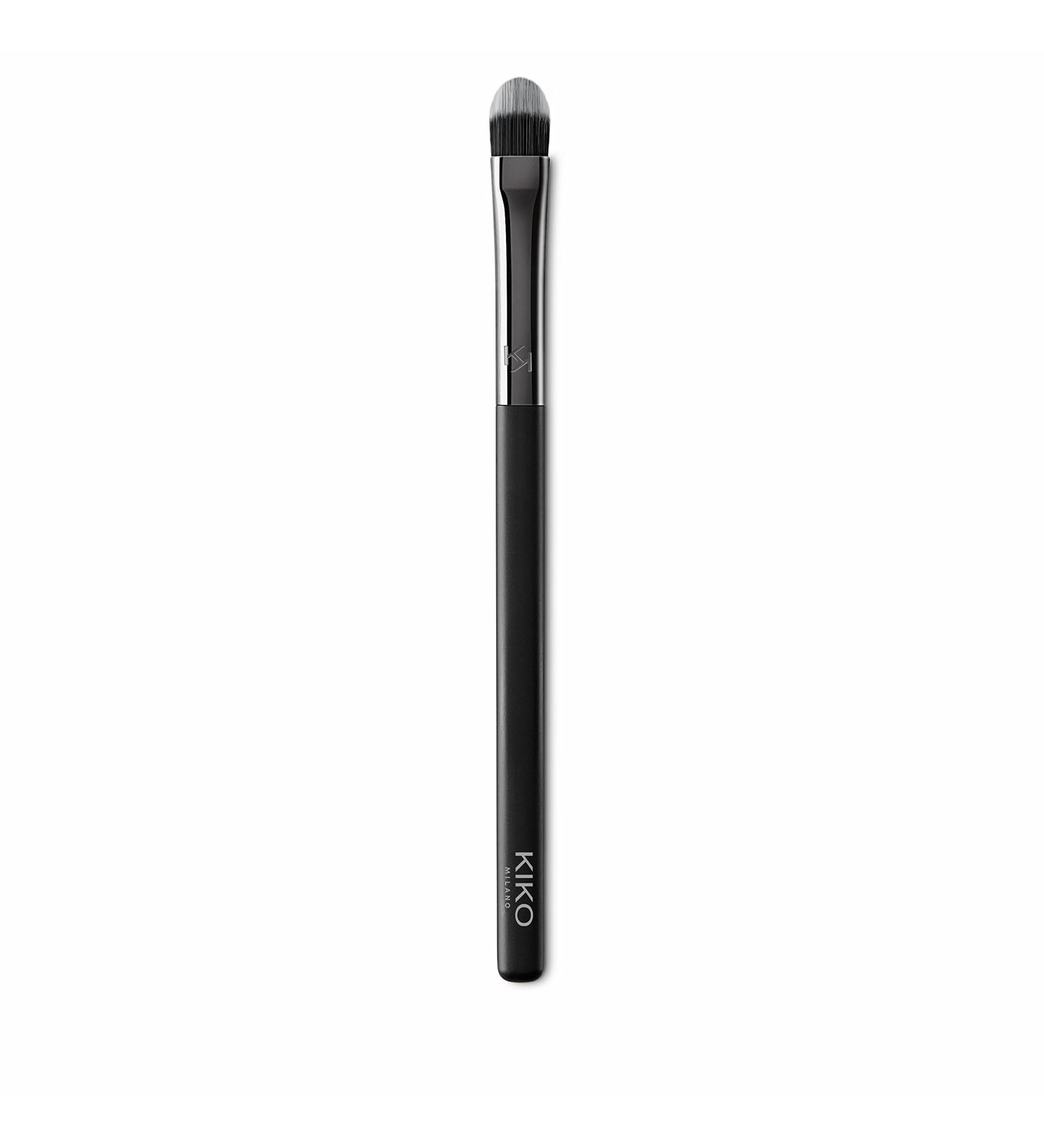 KIKO Milano Face 01 Concealer Brush | Face brush with synthetic bristles for applying concealers and eye shadows