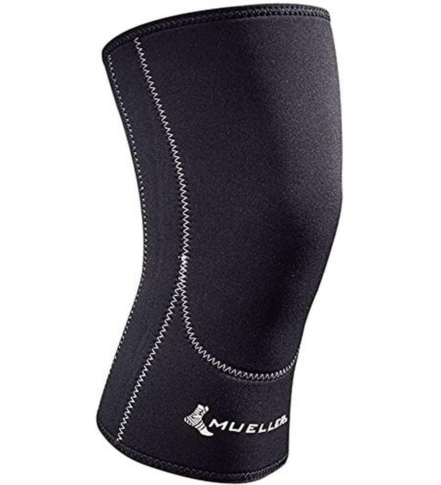 Mueller Closed Patella Knee Sleeve Medium