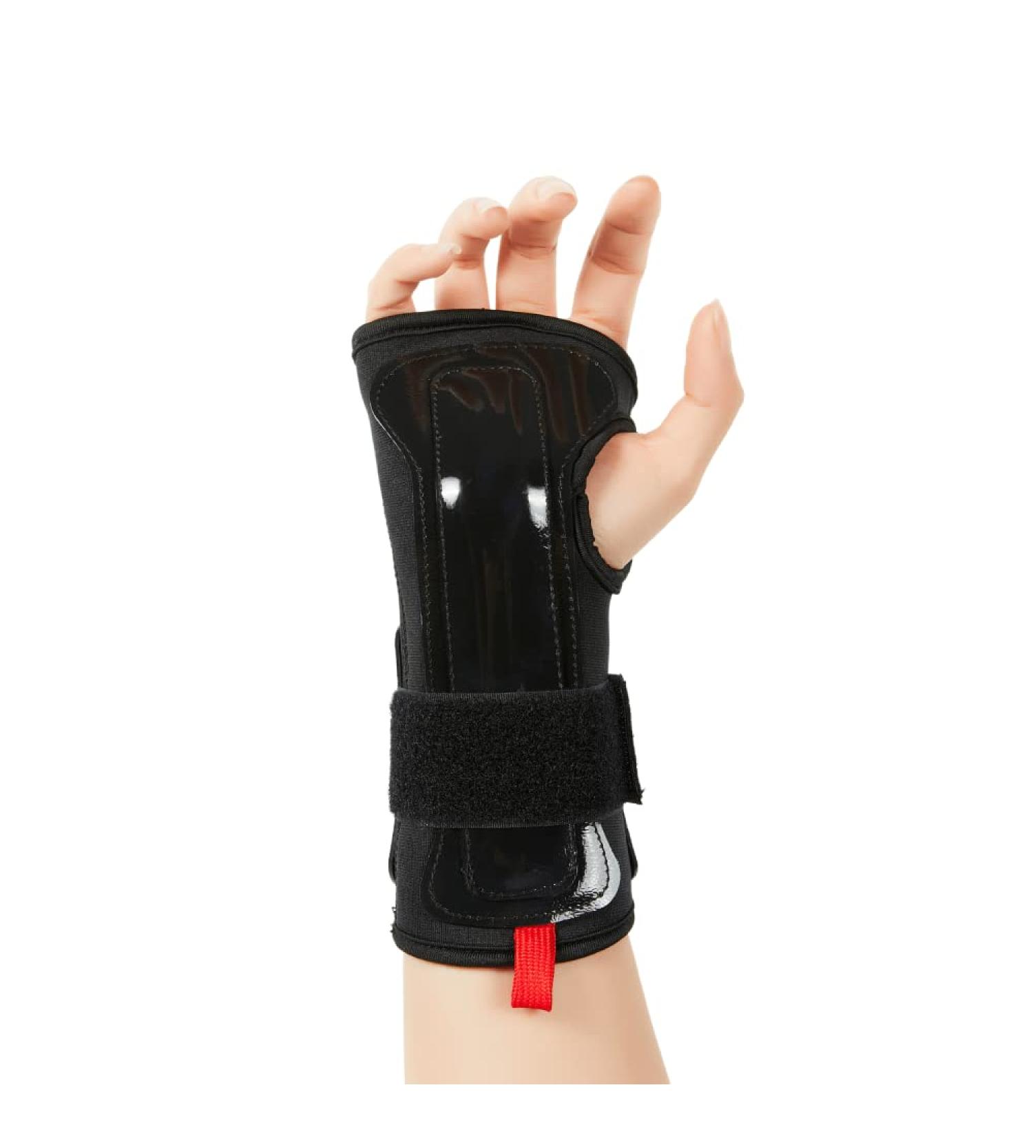 Wrist Guards (1 Pair) for Snowboarding  Skateboarding and Rollerblade  Sports Protection Wrist Guard Small - Buy Online on GoSupps.com