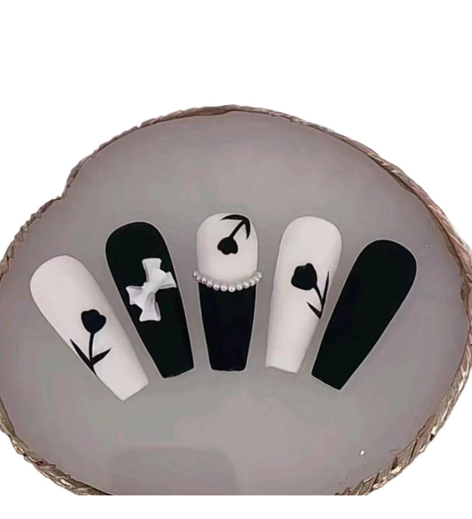 Temperament-enhancing manicure dark and simple spice girl bow manicure niche finished product photo wearing removable nails.(M) - Buy Online on GoSupps.com