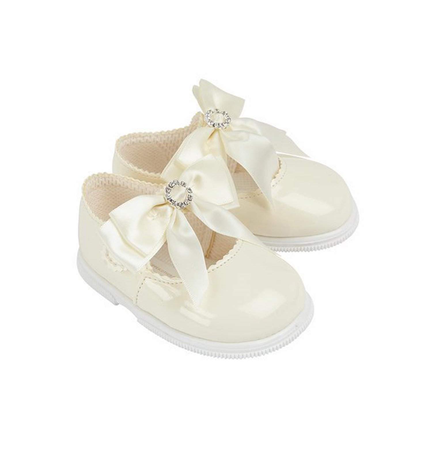 Early Days Baypods H035 Large Bow First Walker Baby Shoes | Soft Faux Leather | UK 5 Child | Ivory Patent - Buy Online on GoSupps.com