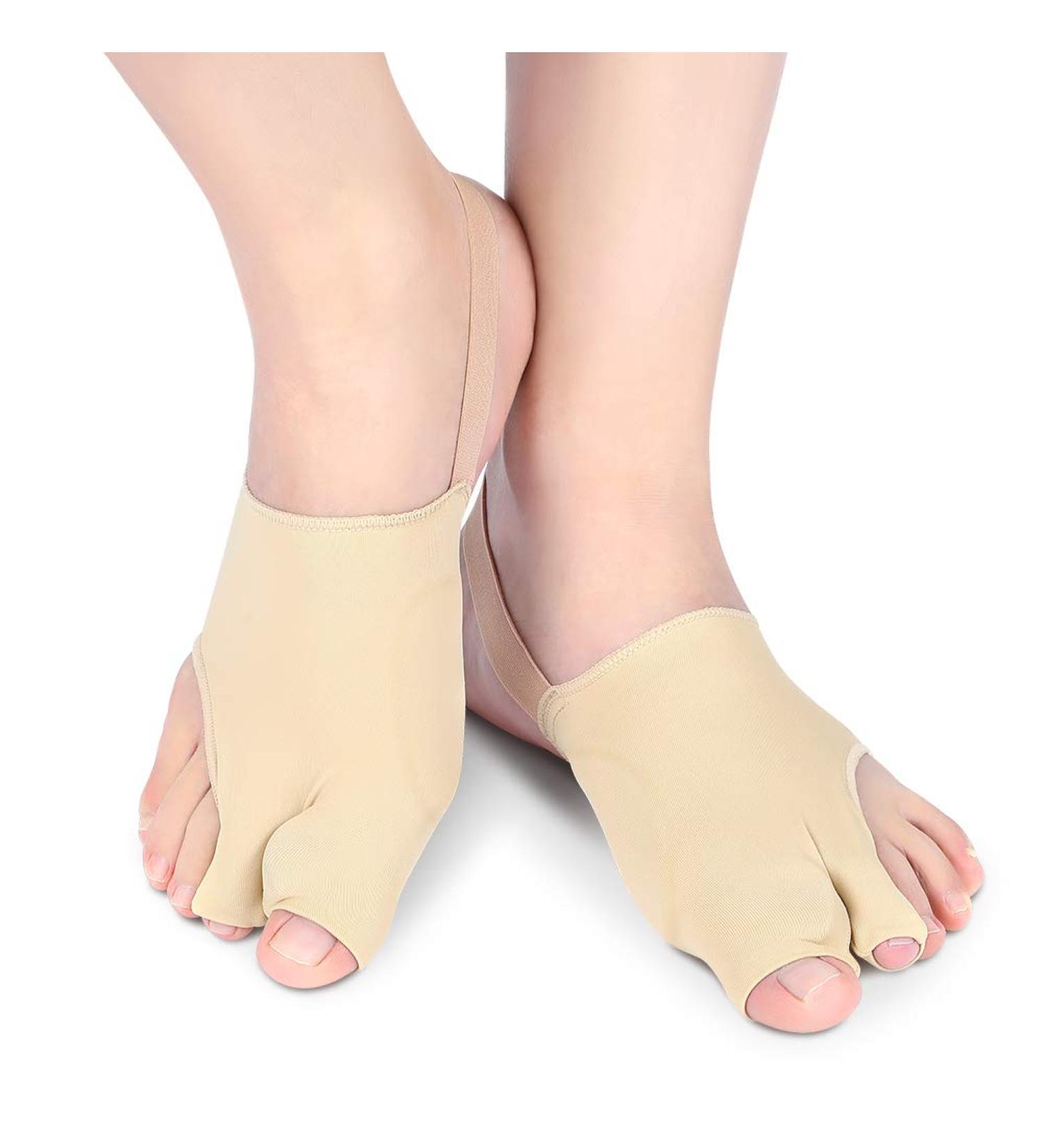 Bunion Corrector Toe Straighteners Built in Big Gel Separator Pad Hallux Valgus Protector Sleeves Support with Anti-Slip Heel Strap M Size