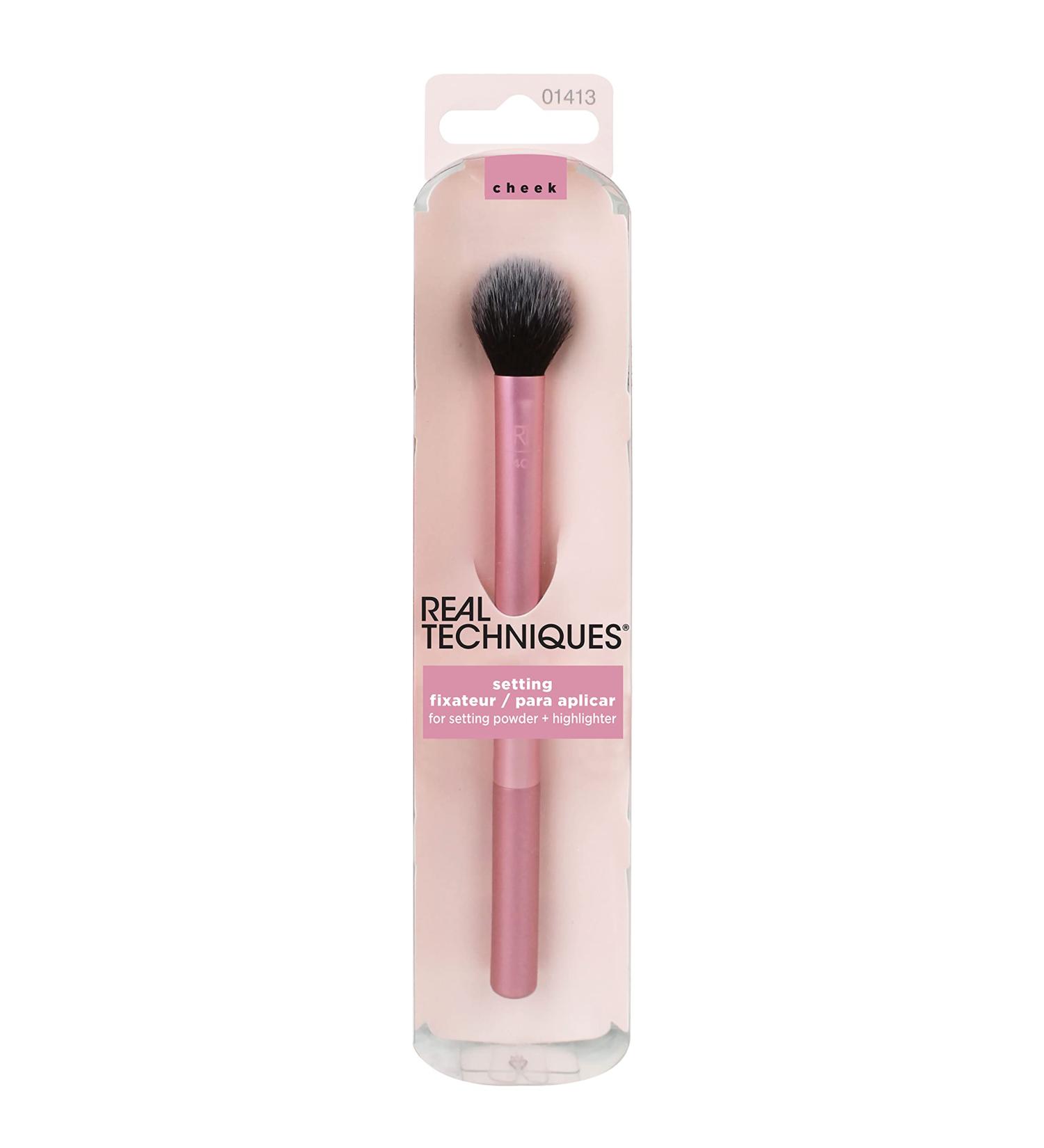 Real Techniques Setting Brush 1 by Samantha Chapman - Perfect Finish Makeup Tool - Buy Online on GoSupps.com