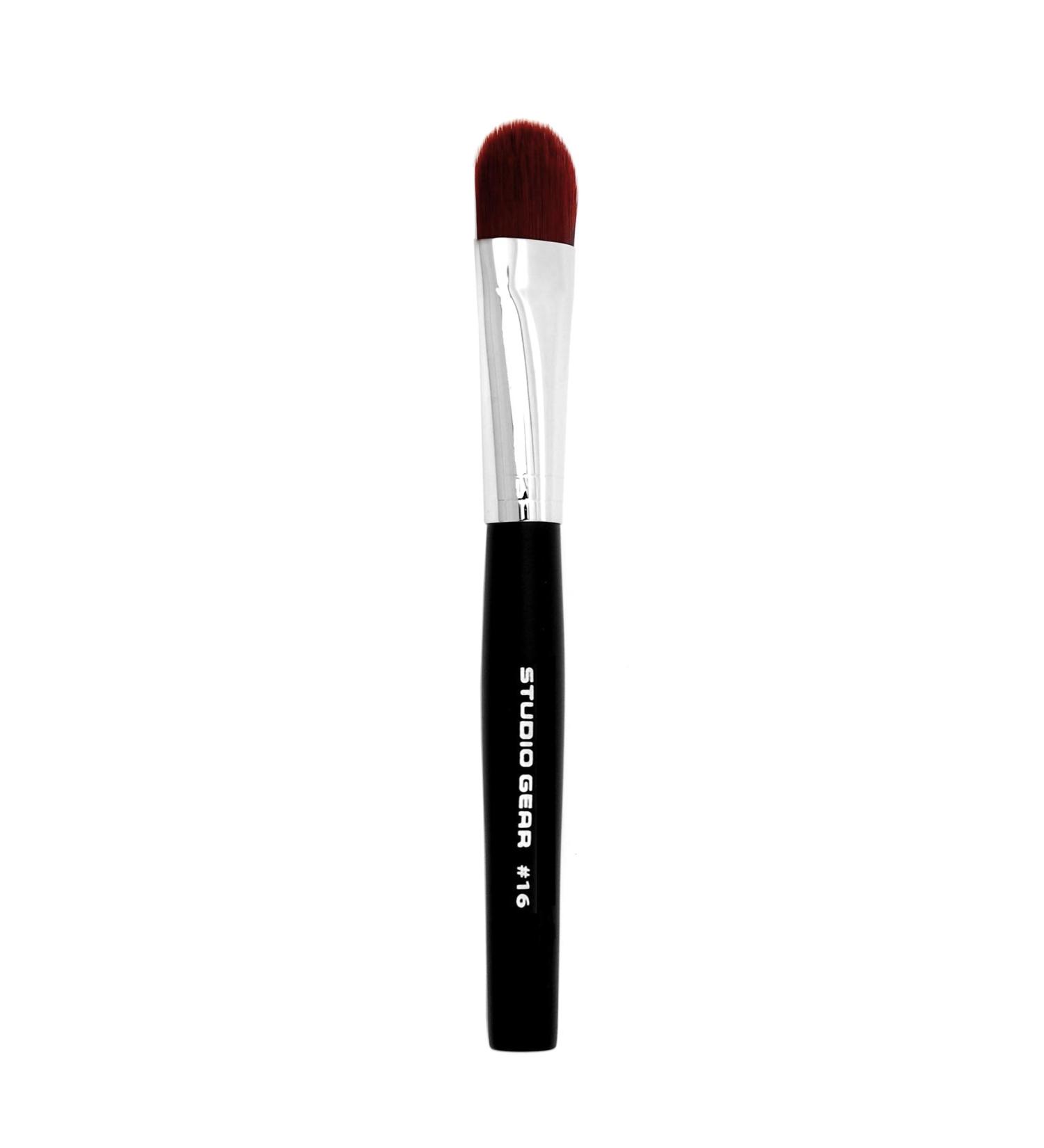 No. 16 Foundation Brush 0.8 Ounce
