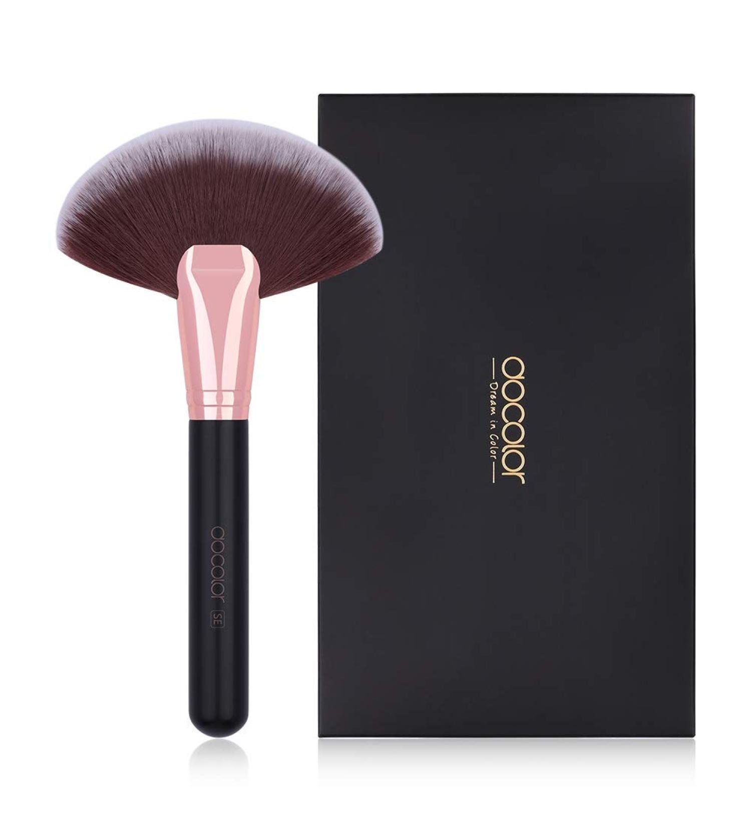 Docolor Fan Brush Face Makeup Brush Professional Highlighting Make Up Brushes Blush Bronzer Cheekbones Brush Soft Cosmetic Tool - Buy Online on GoSupps.com