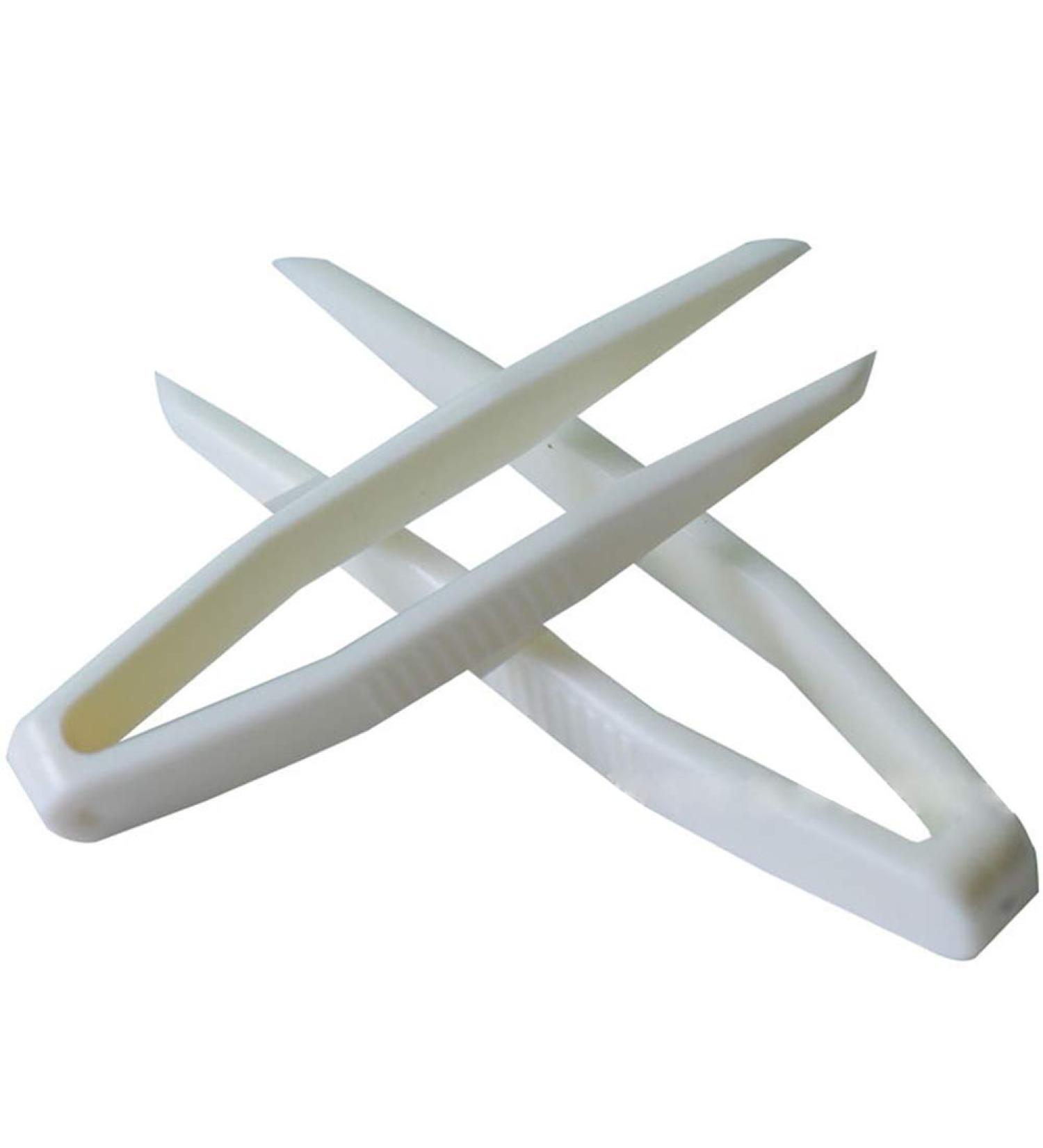 20 Pcs Mini Plastic Tweezers Clips for Eyelid Tape and Makeup Tool - Buy Online on GoSupps.com