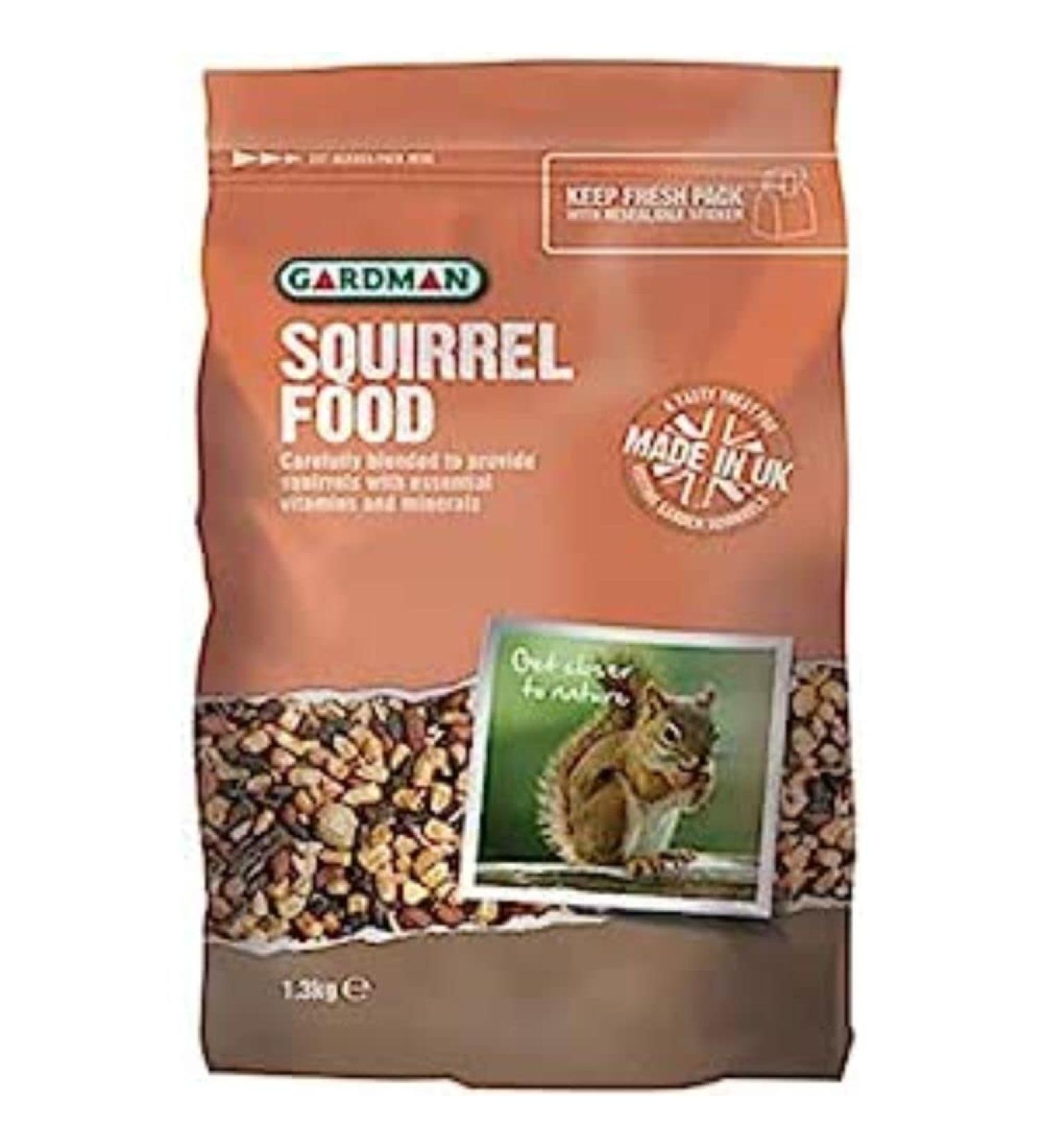 Gardman Ernest Charles Essential Squirrel Food - 1.3kg