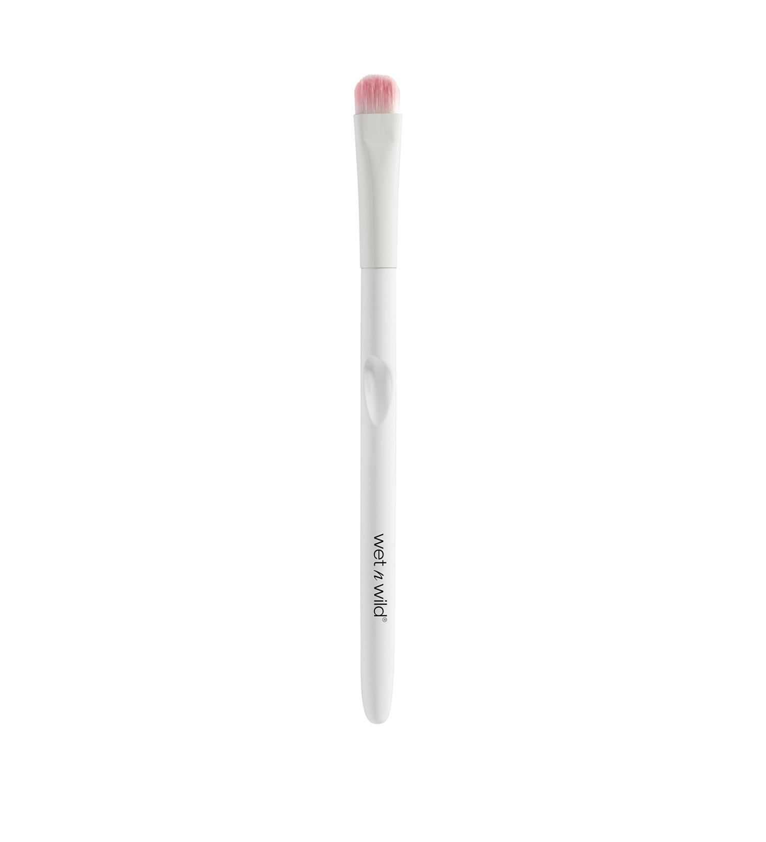 wet n wild Small Eyeshadow Brush 1 Count