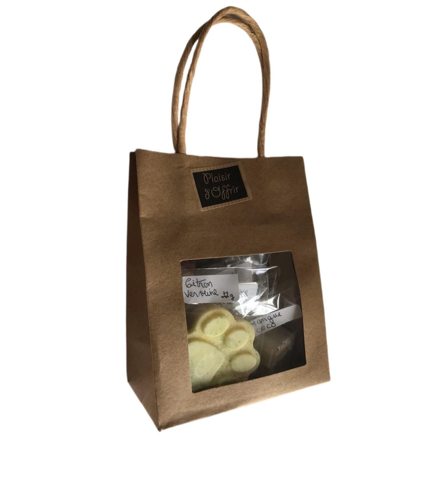 Assortment of 12 Scented Fondants 02